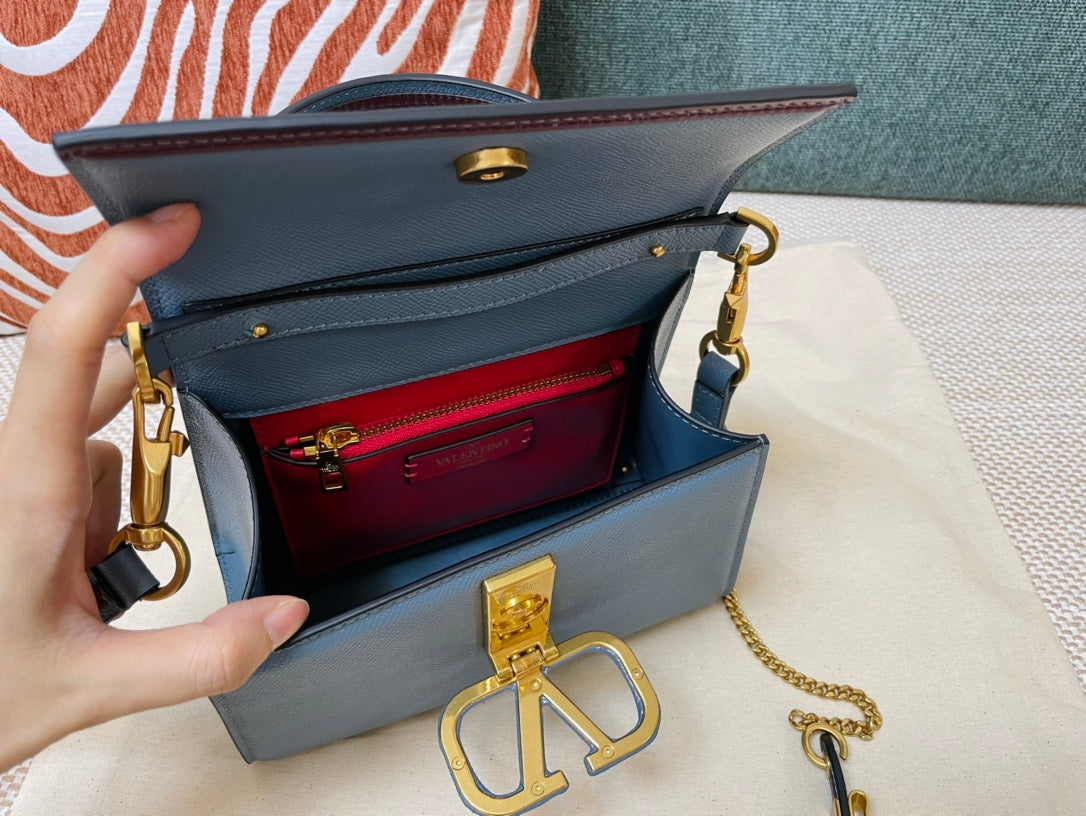 Valentino GARAVANI VSling top handle bag
