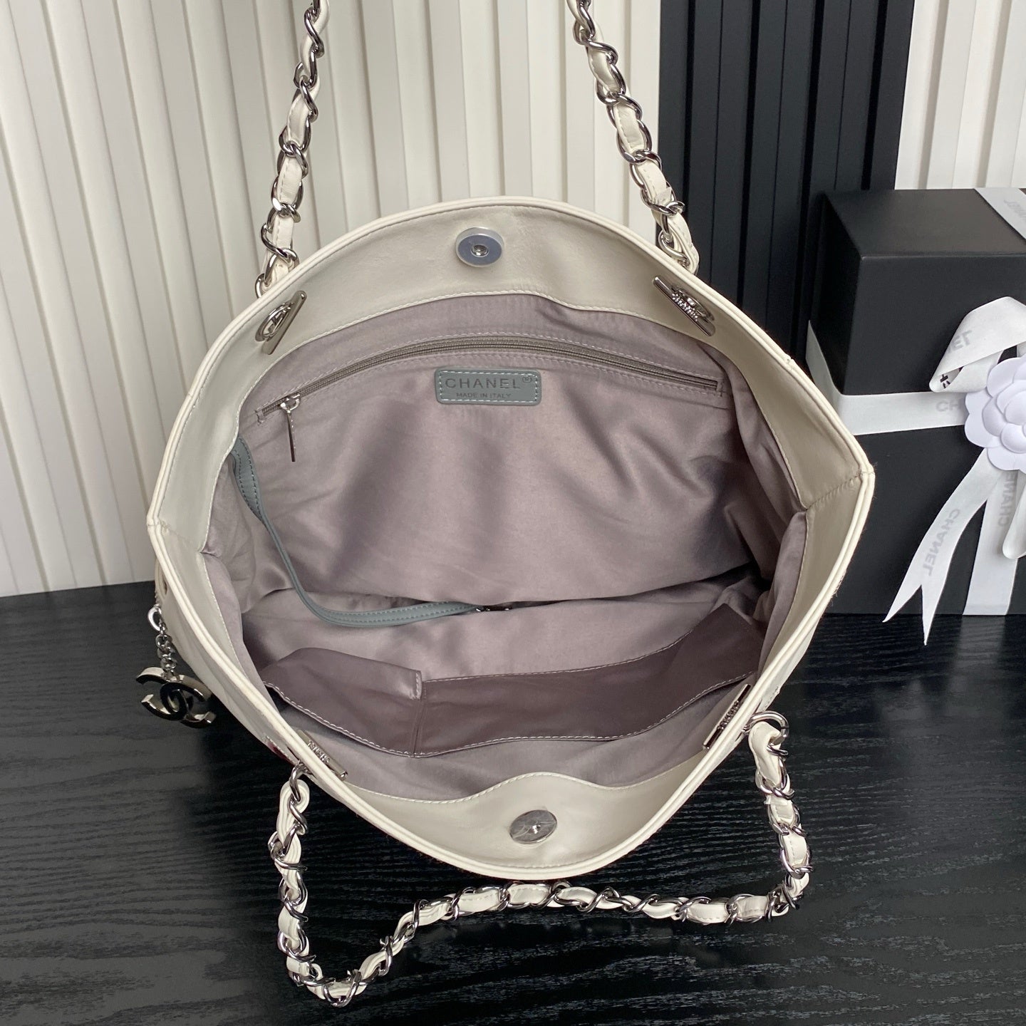 Chanel Large Tote bag