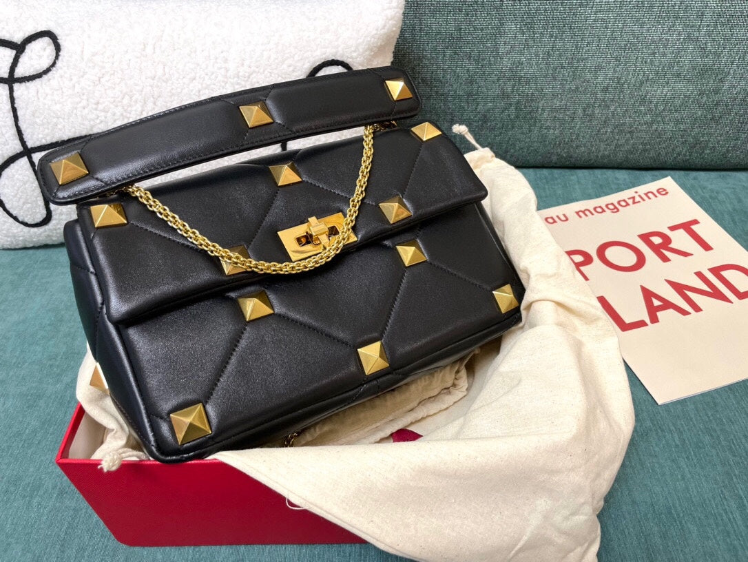 Valentino Garavani Roman Stud with chain