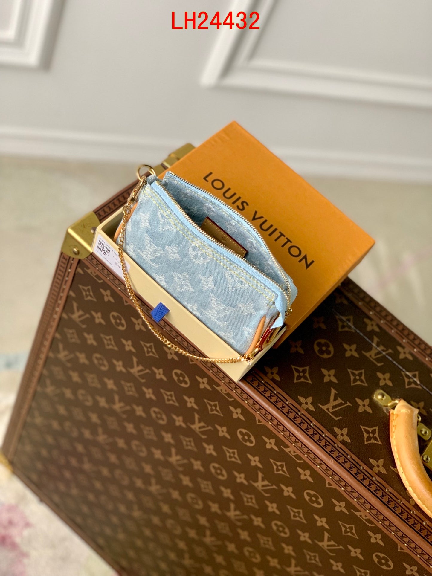 Louis Vuitton Mini Pochette Accessoires