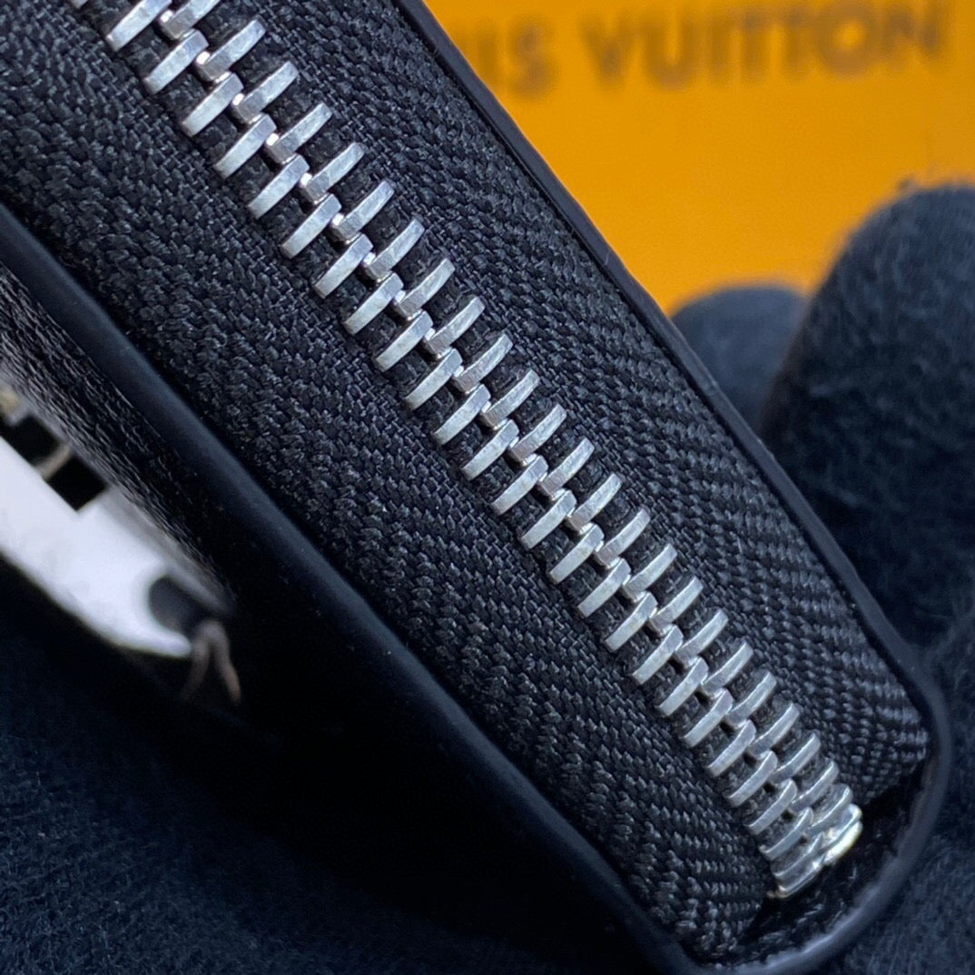 Louis Vuitton Mylockme Coin Zippy