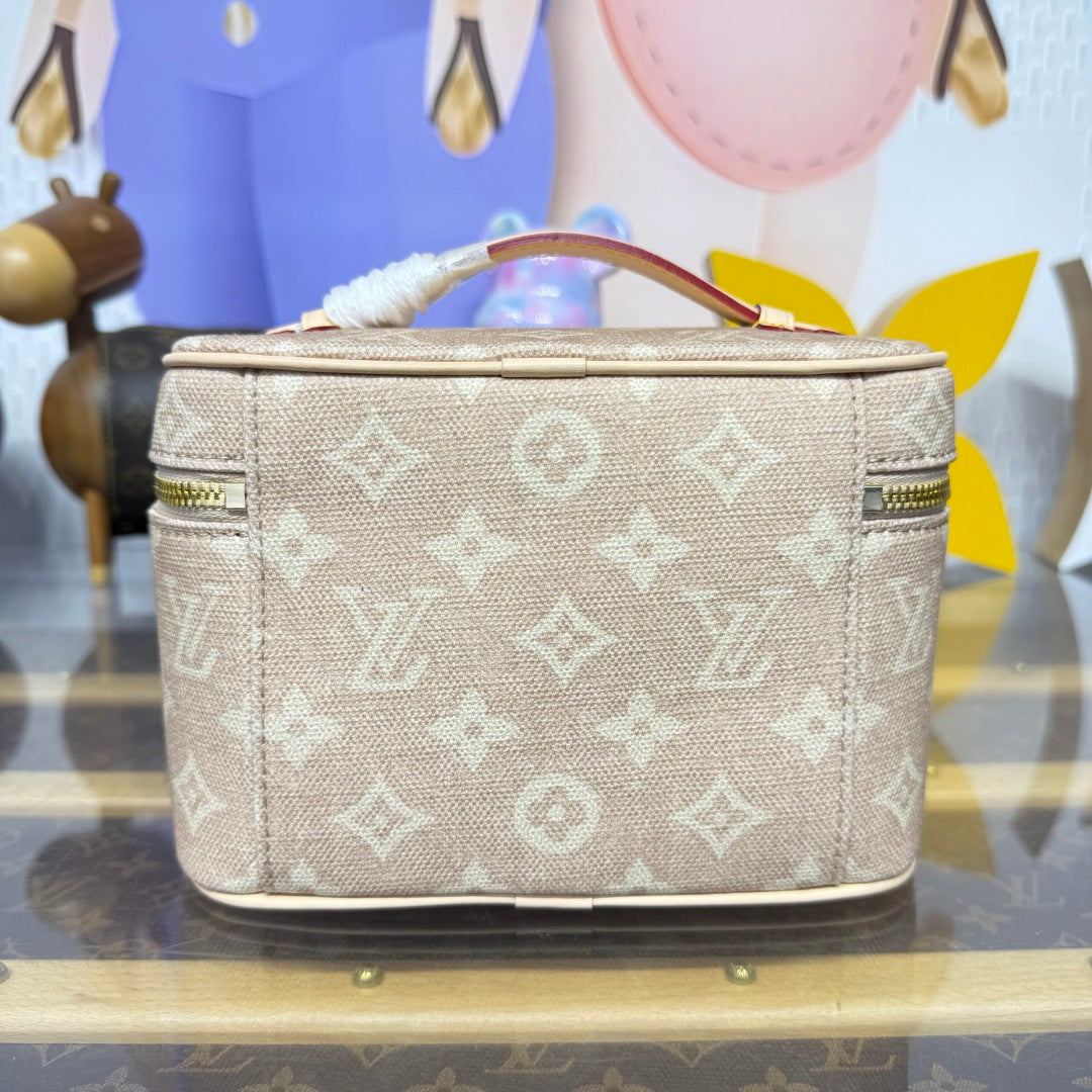 Louis Vuitton Nice Mini Grace Coddington