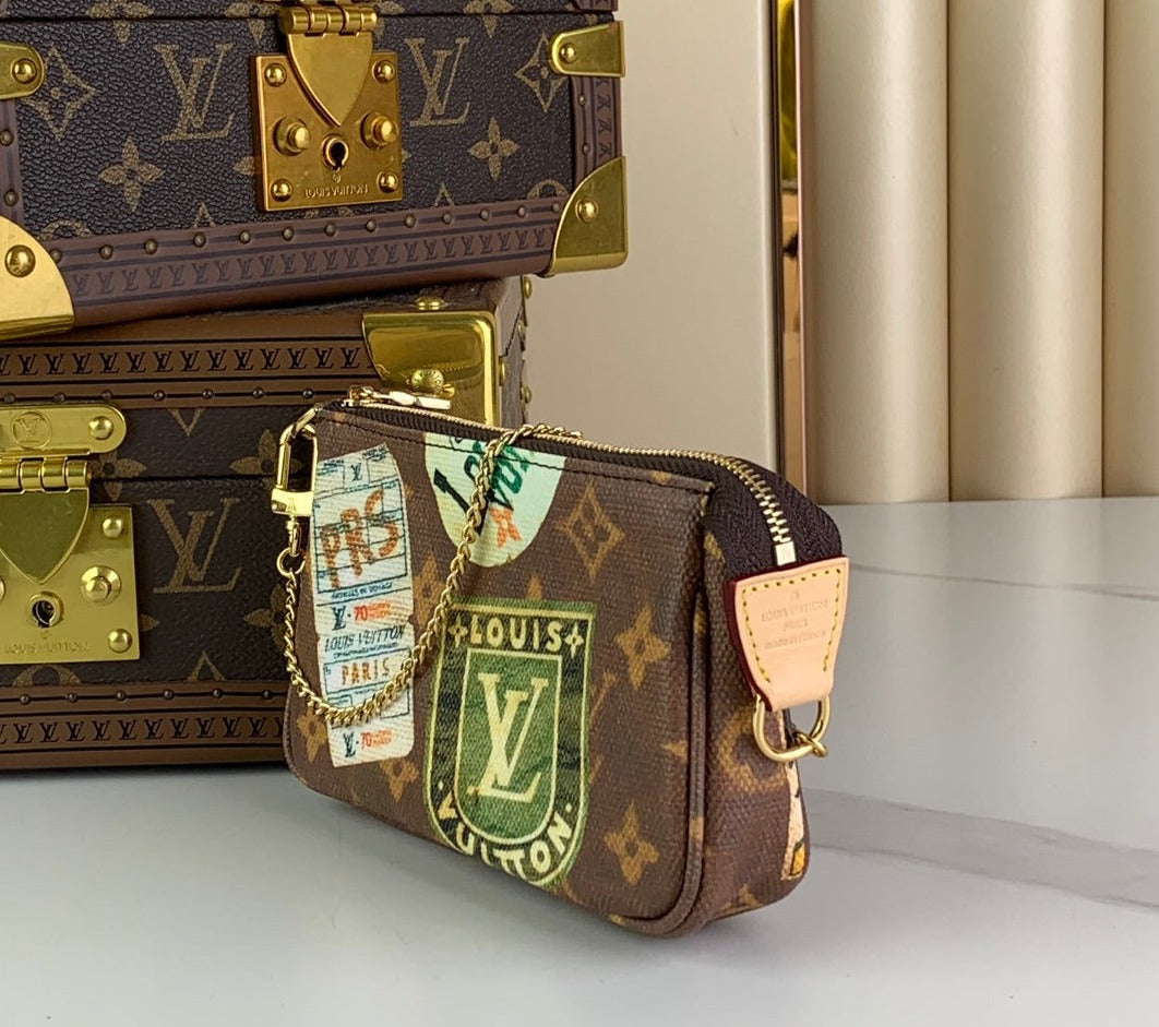 Louis Vuitton MINI POCHETTE ACCESSORIES
