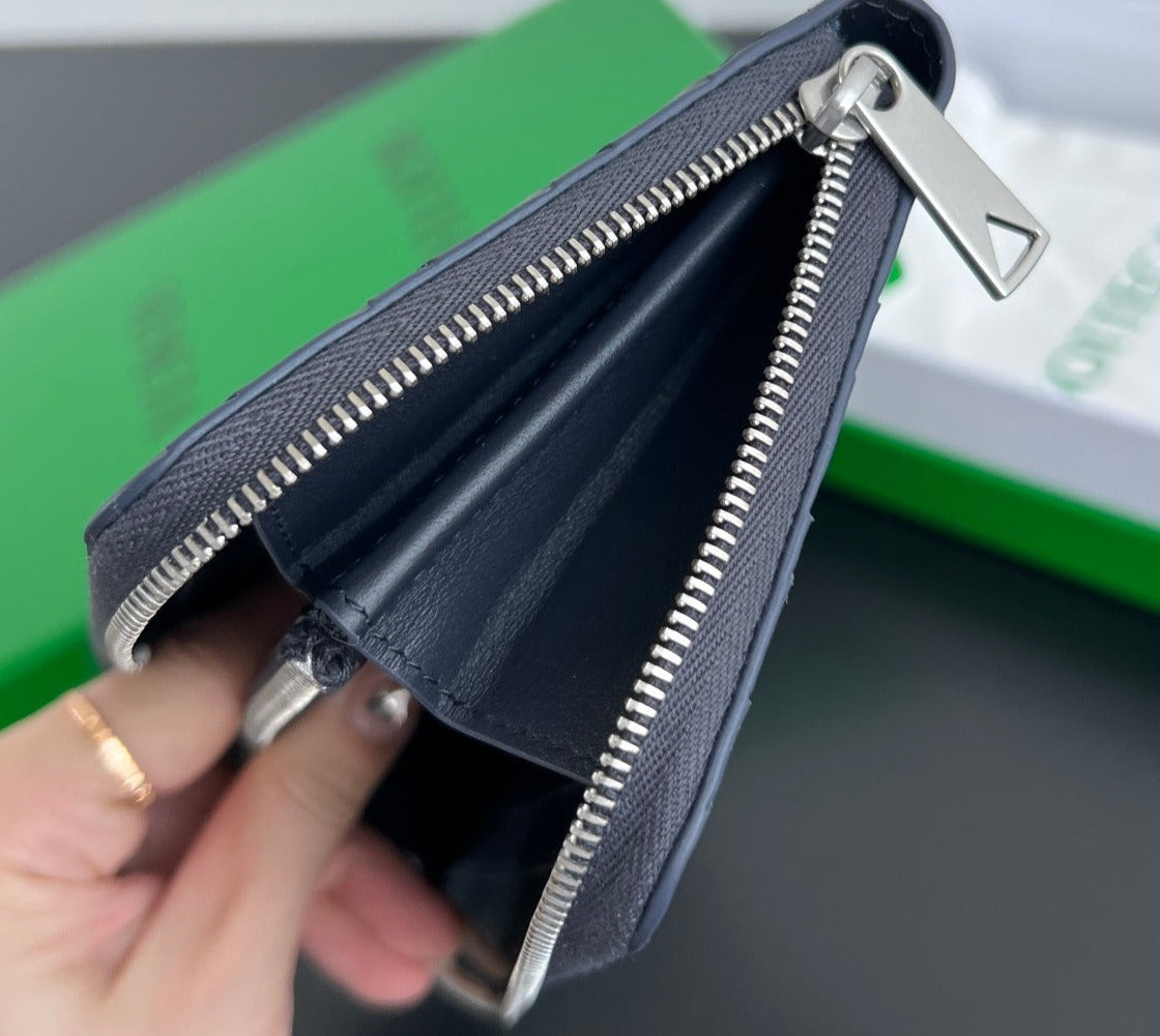 Bottega Veneta Zippy wallet