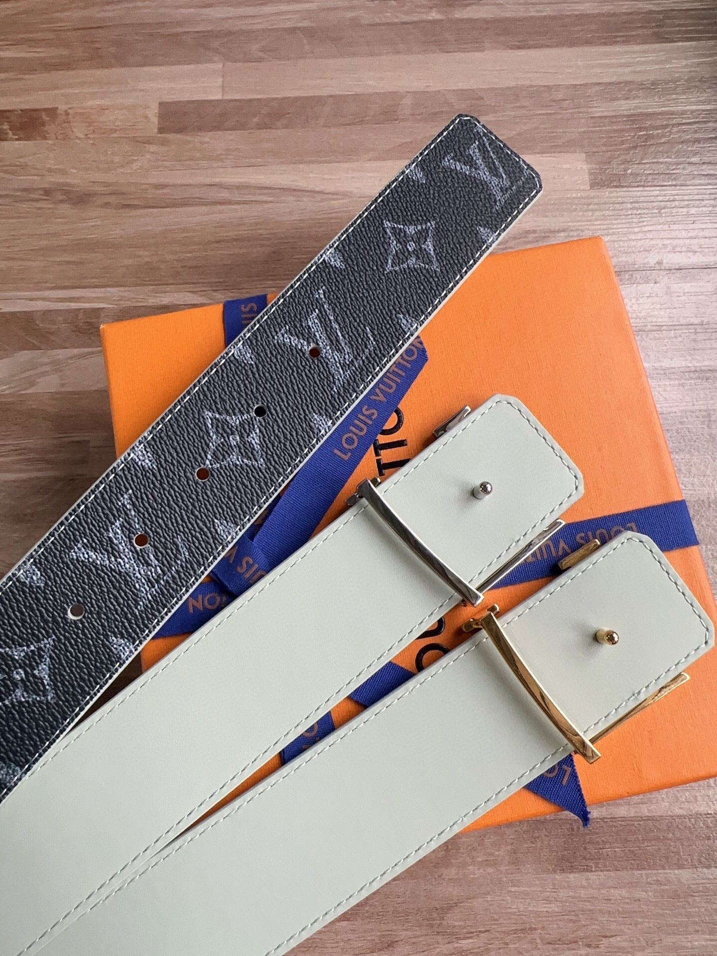Louis Vuitton Initiales 40mm Reversible Belt