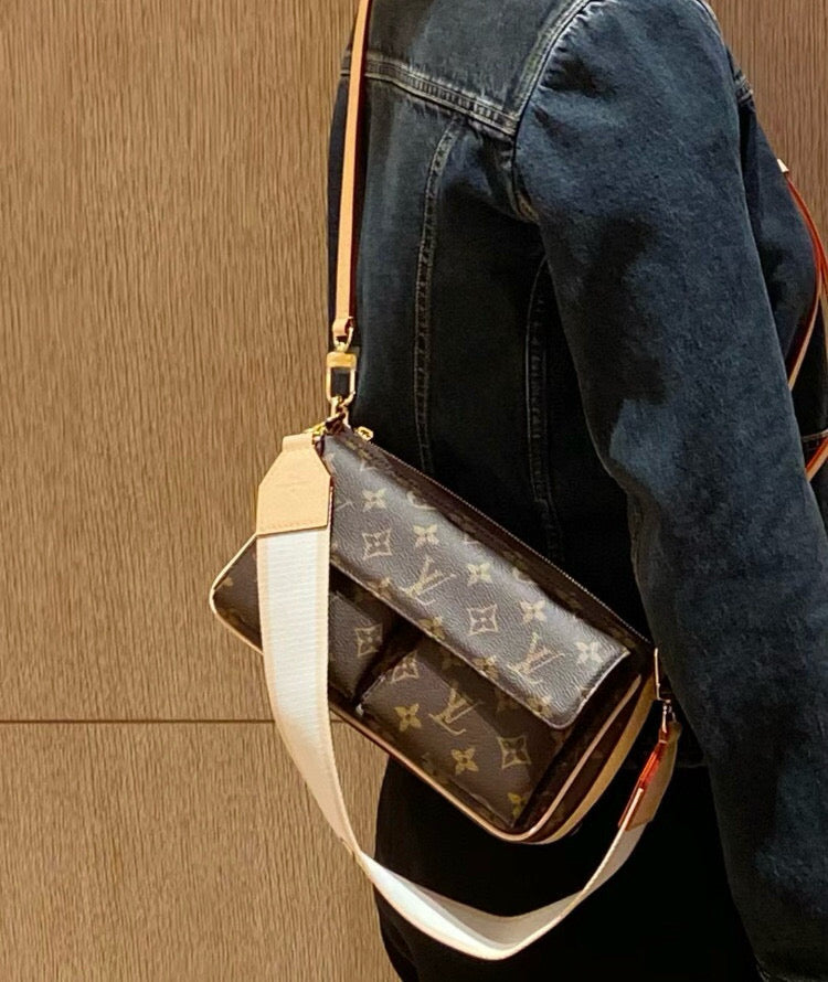 Louis Vuitton Vibe bag