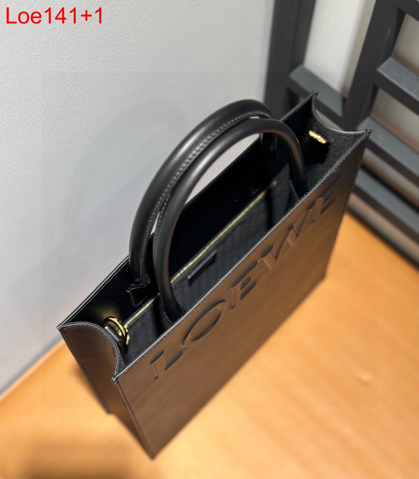 Loewe Tote Sleek Bag