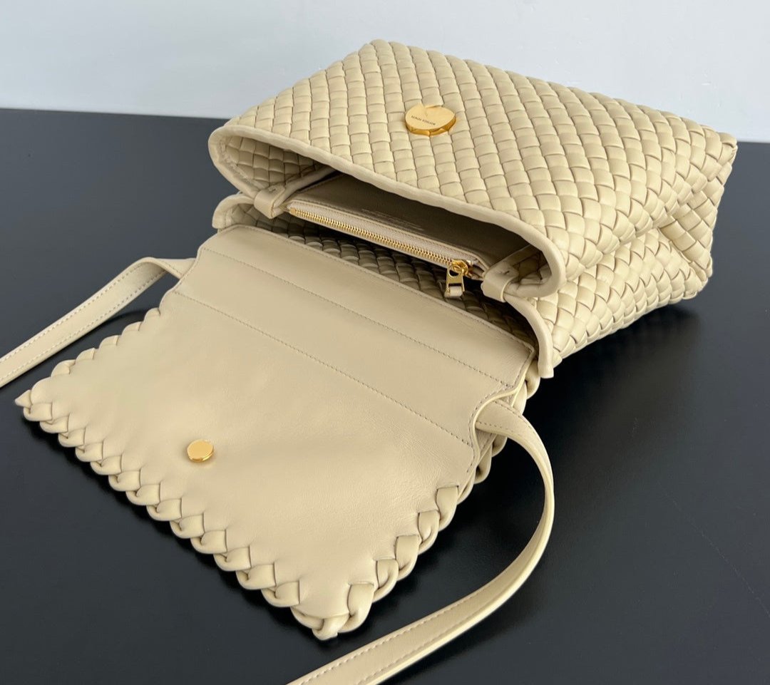 Bottega Veneta Patti top handle