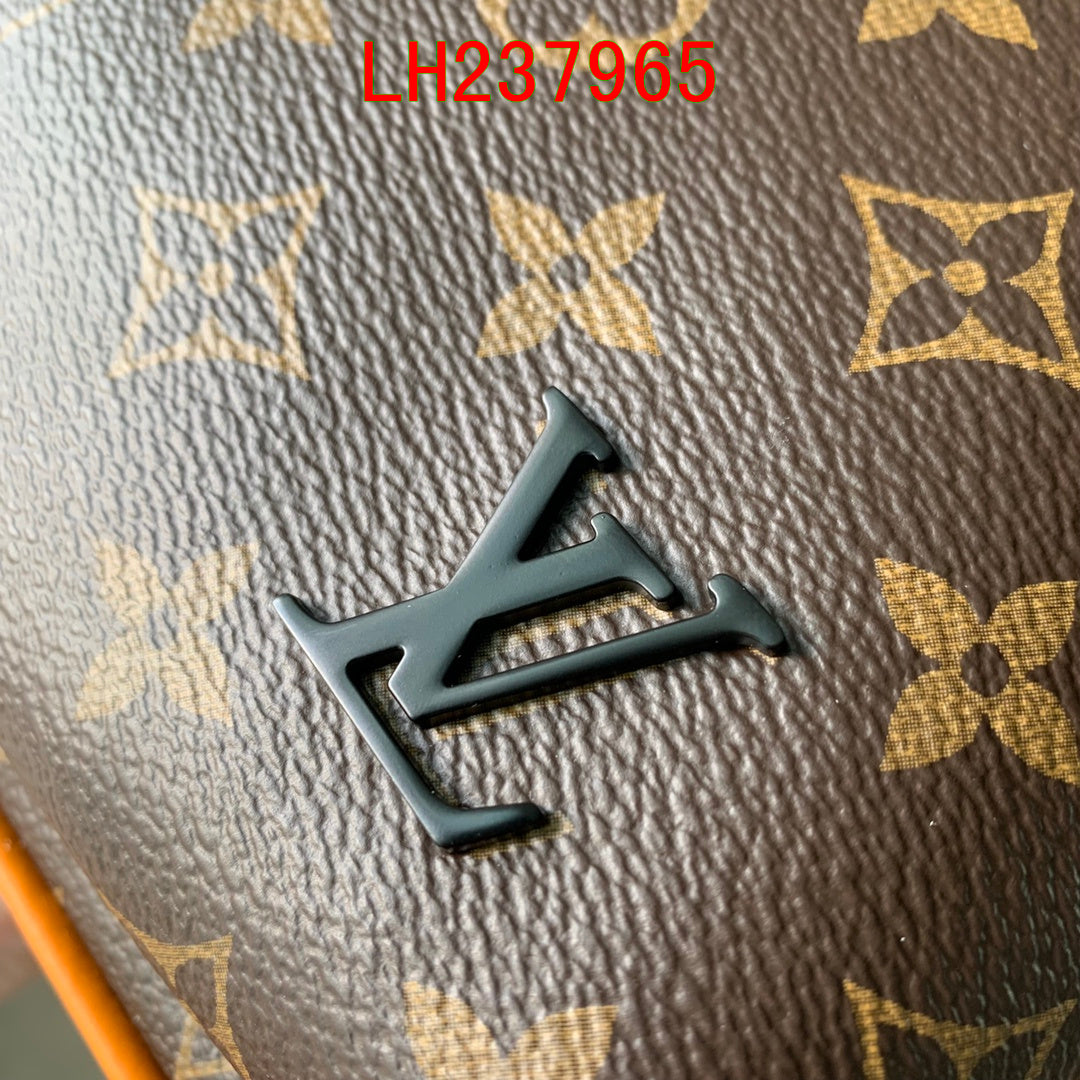 Louis Vuitton Avenue Slingbag NM