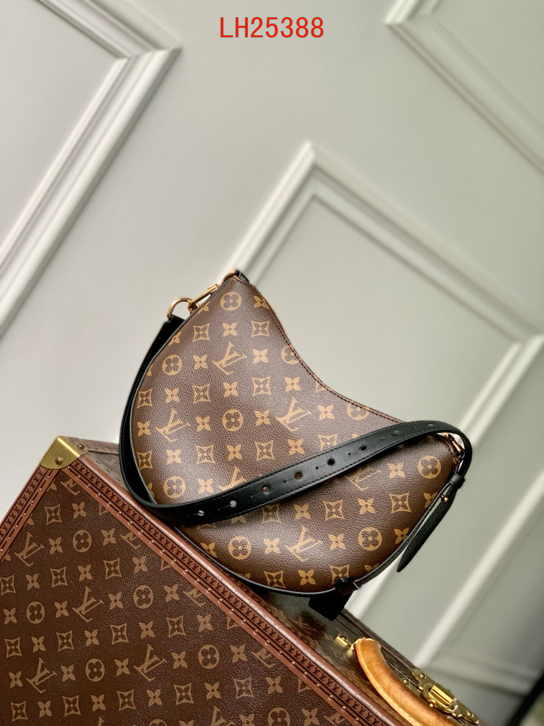Louis Vuitton Cookie BB Monogram