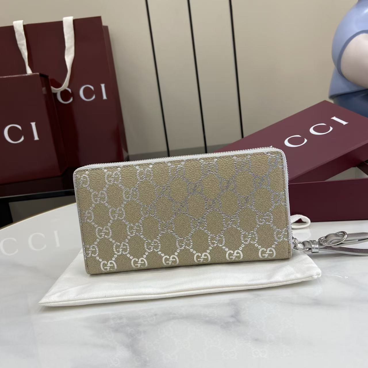 Gucci Zippy wallet Metallic styles