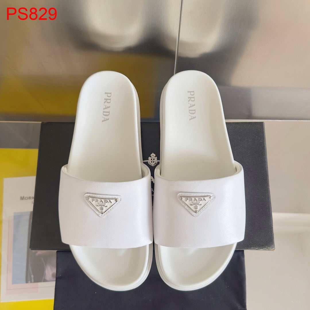 Prada Men leather slides