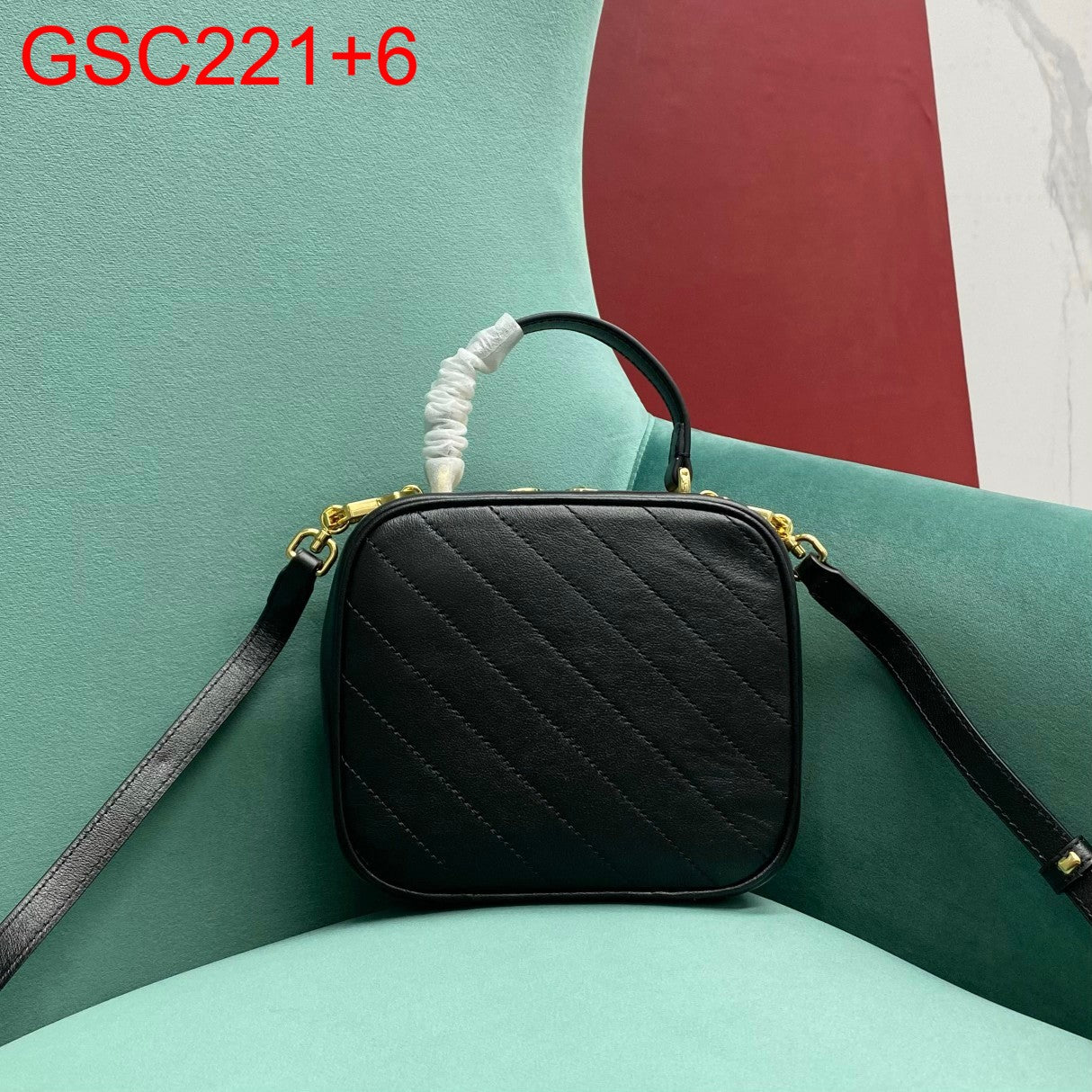 Gucci Blondie top handle bag