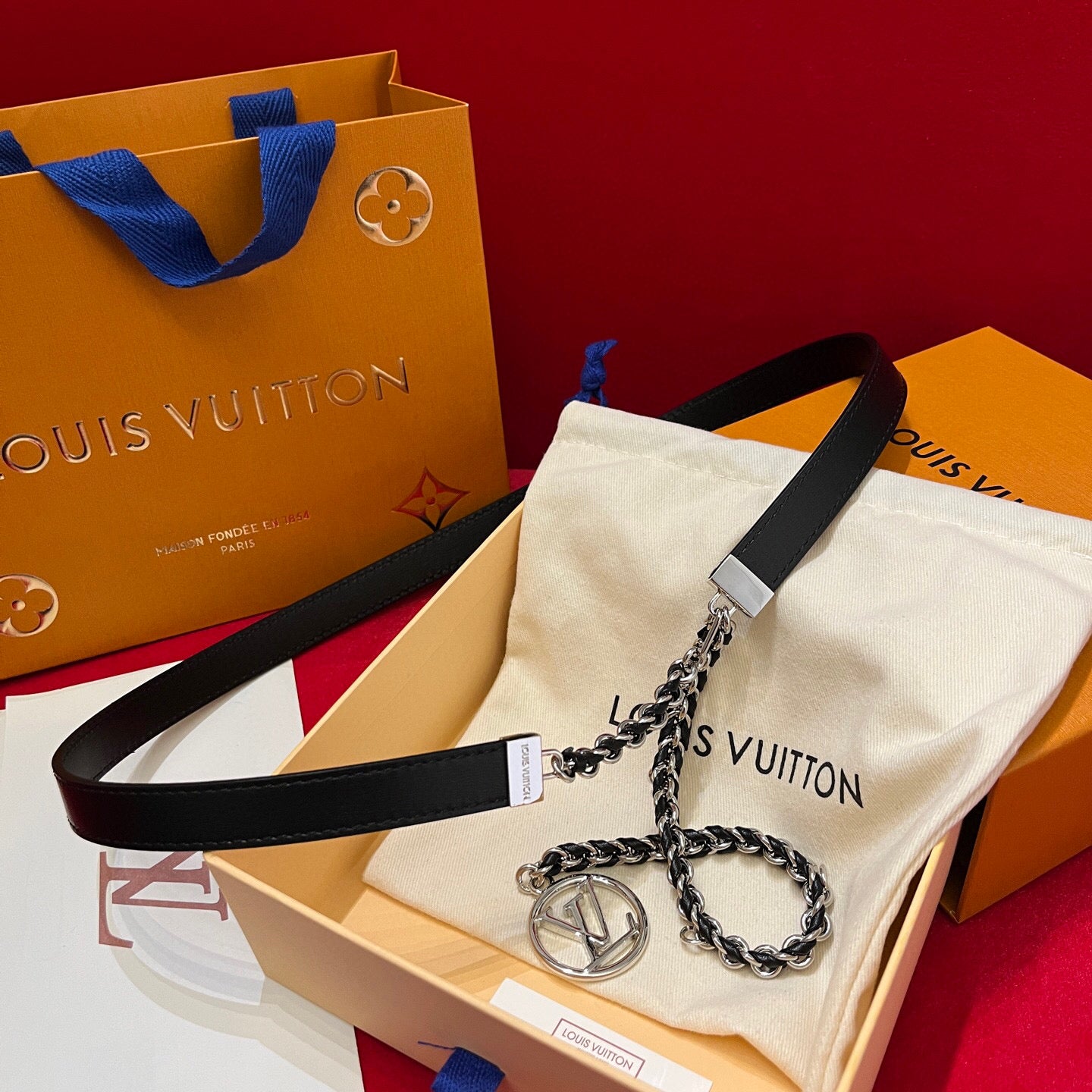 Louis Vuitton Braided chain Belt