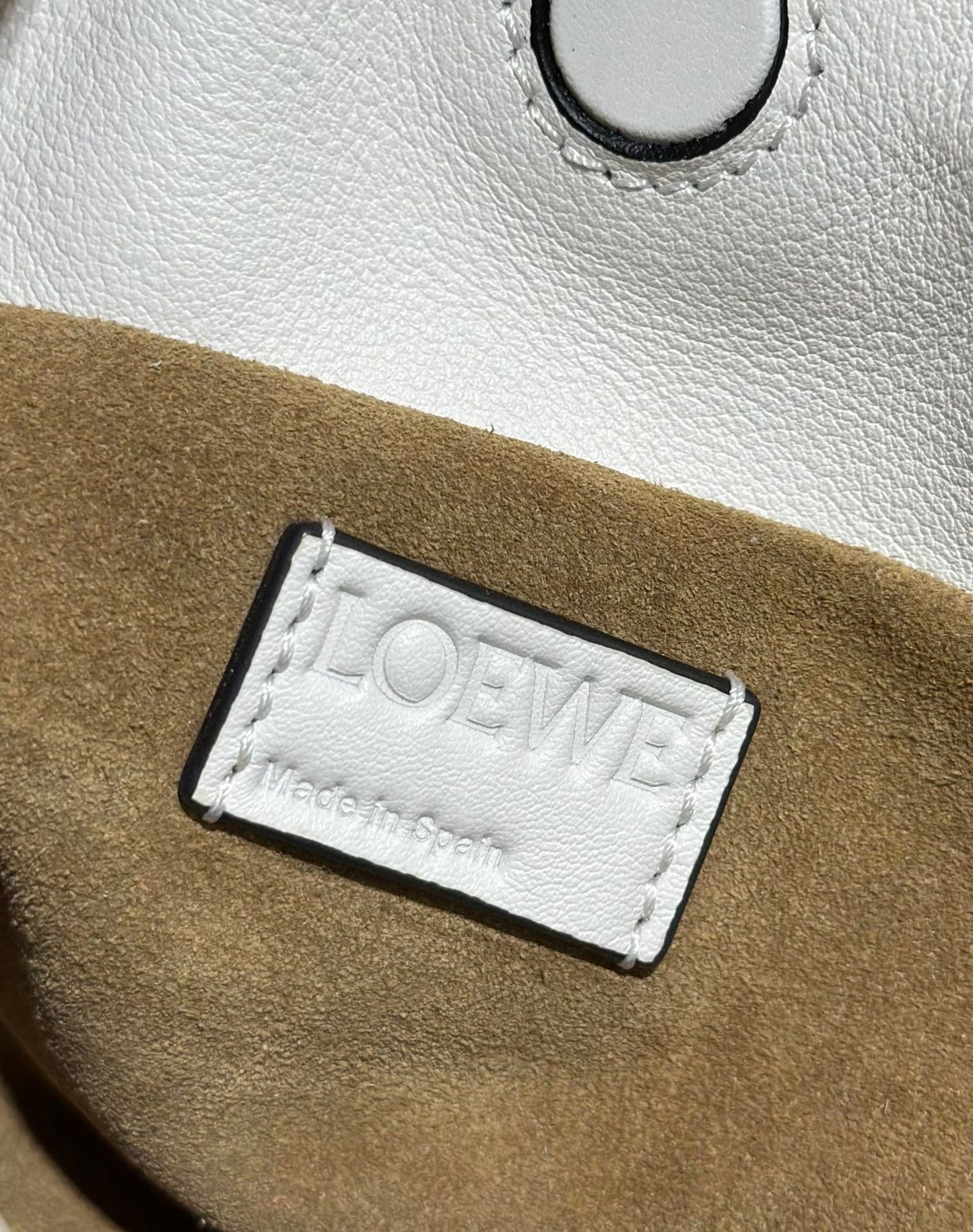 Loewe Flamenco
