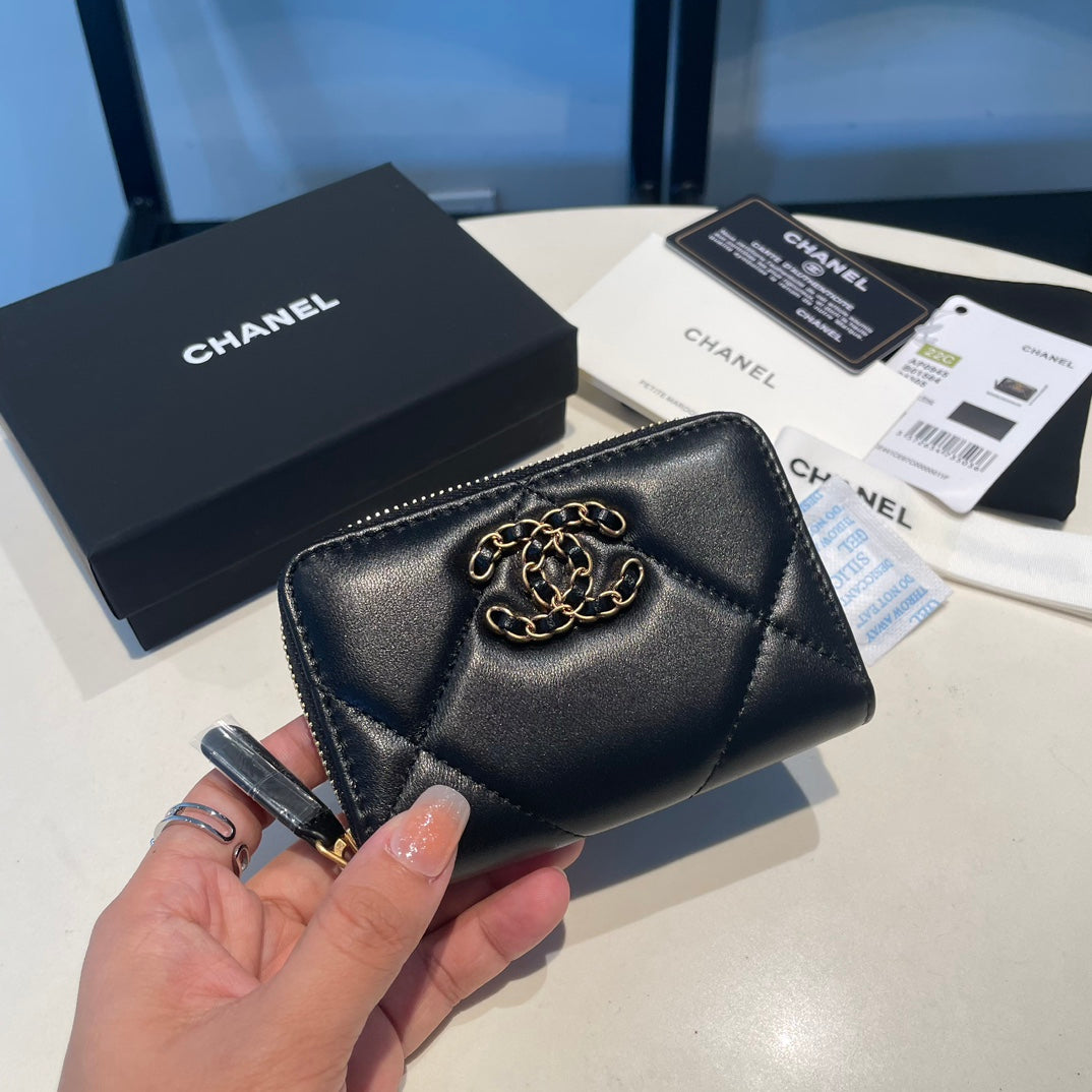 Chanel Zippy Coin purse