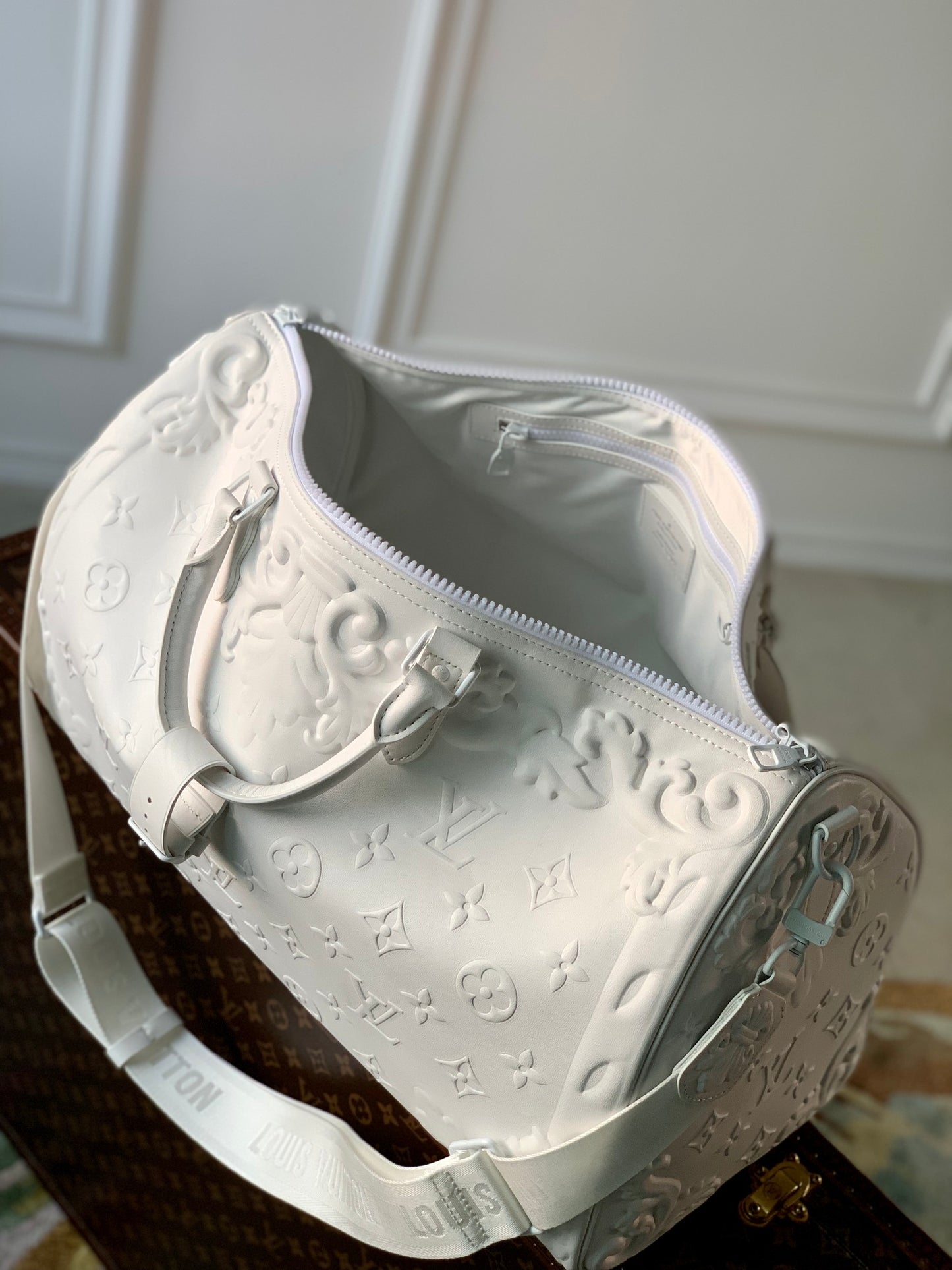 Louis Vuitton Keepall Bandoulière 50