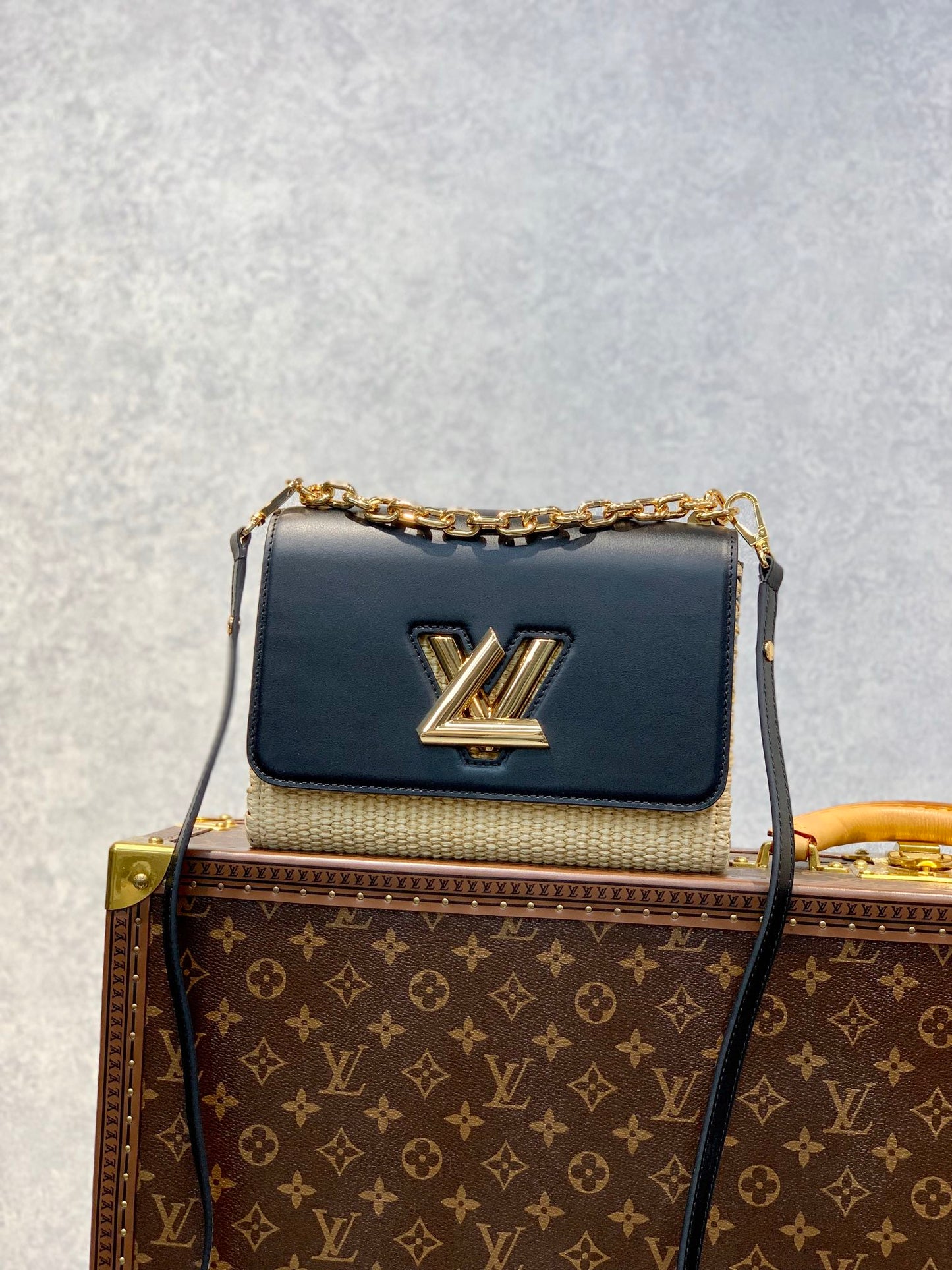 Louis Vuitton Twist with straw