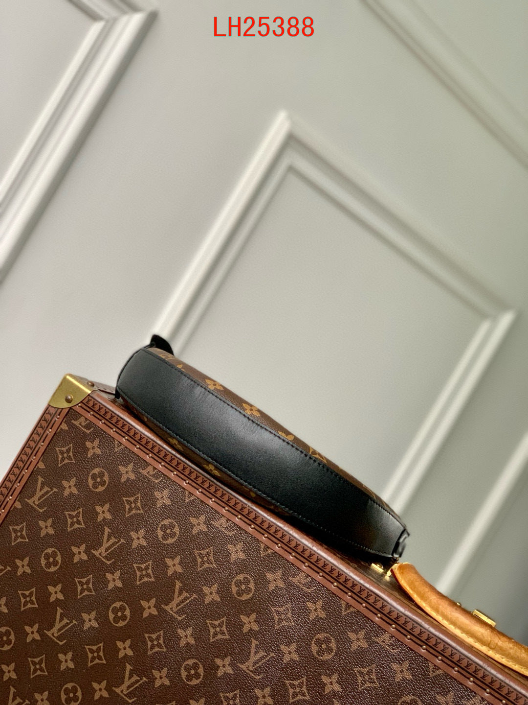 Louis Vuitton Cookie BB Monogram