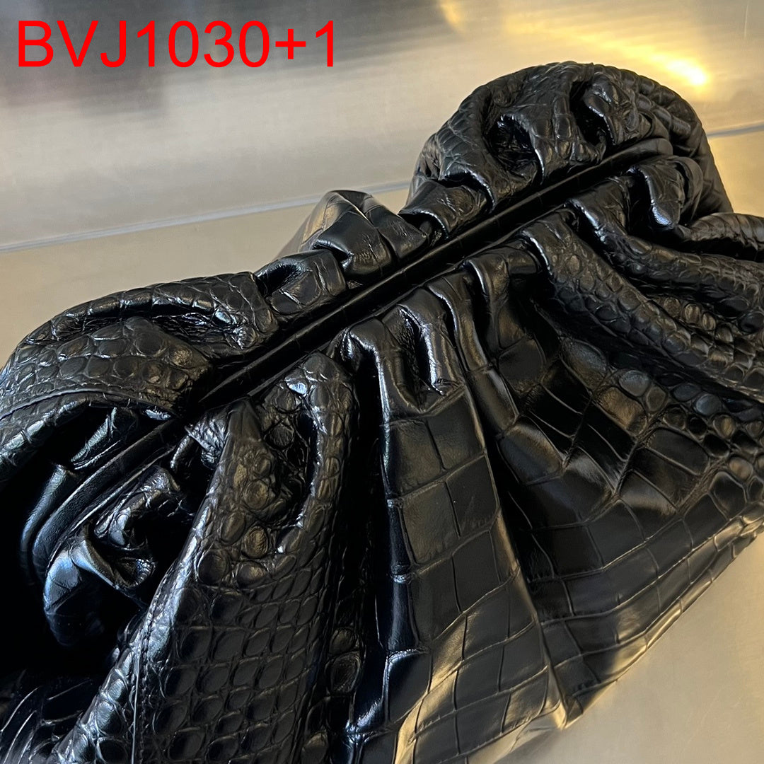 Bottega Veneta Pouch Crocodile leather