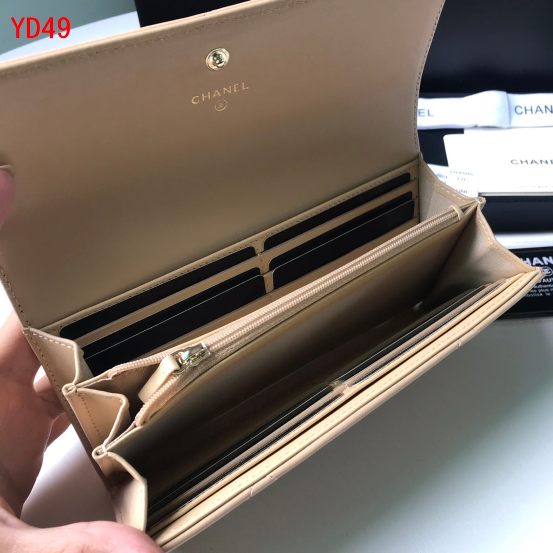 Chanel 19 Wallet