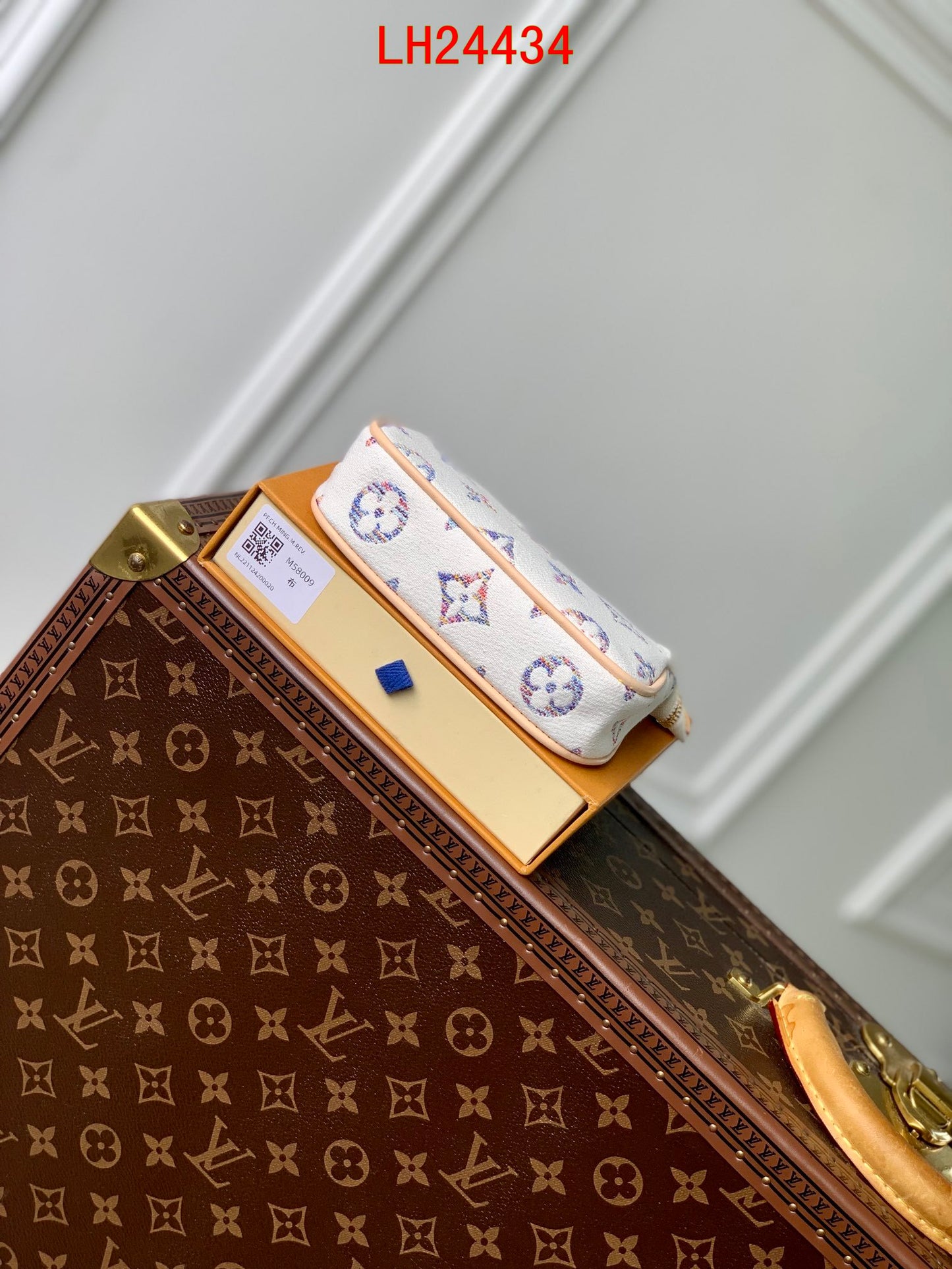 Louis Vuitton Mini Pochette Accessoires