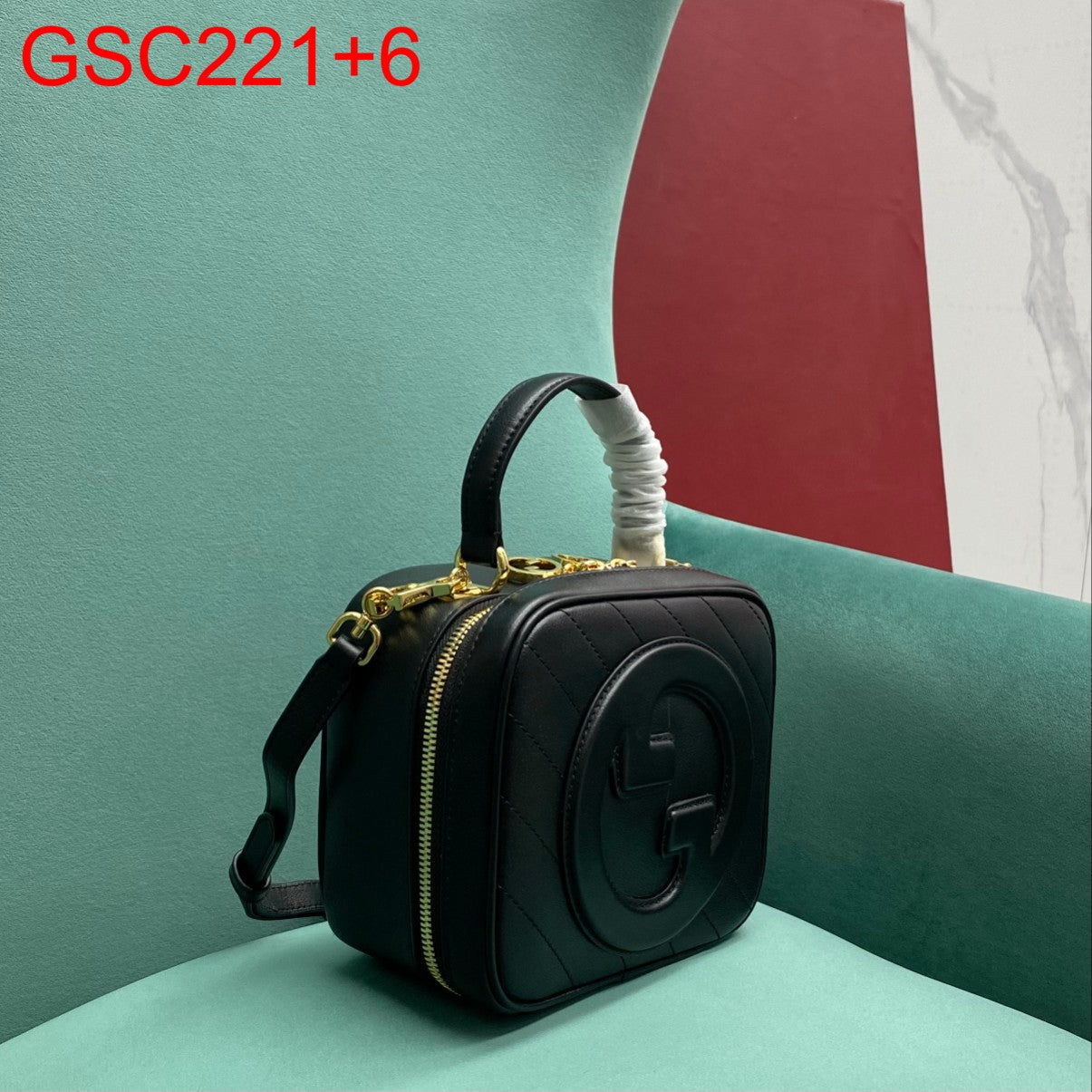 Gucci Blondie top handle bag