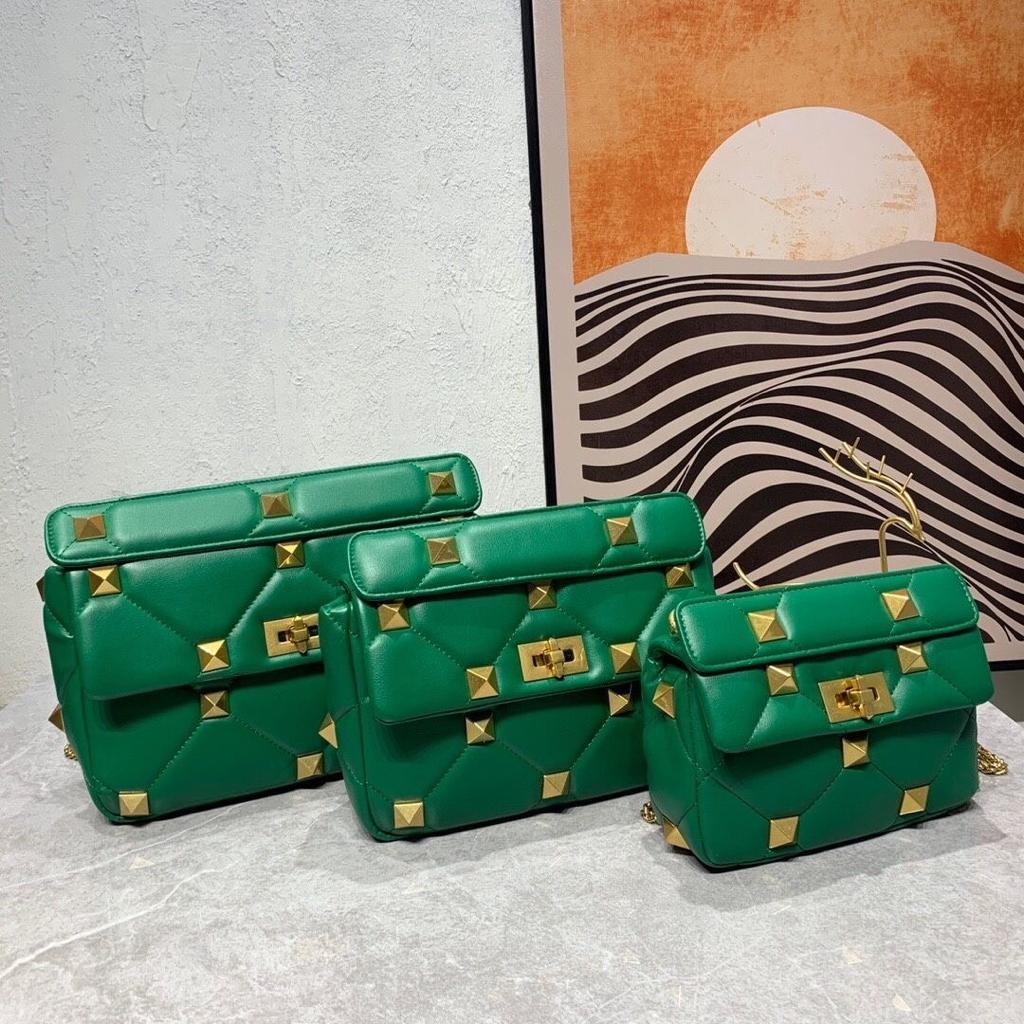 Valentino Garavani Roman Stud with chain
