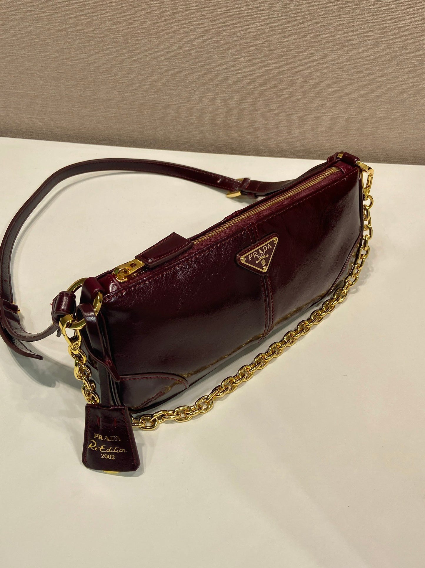 Prada Re-Edition 2002 logo-detail shoulder bag