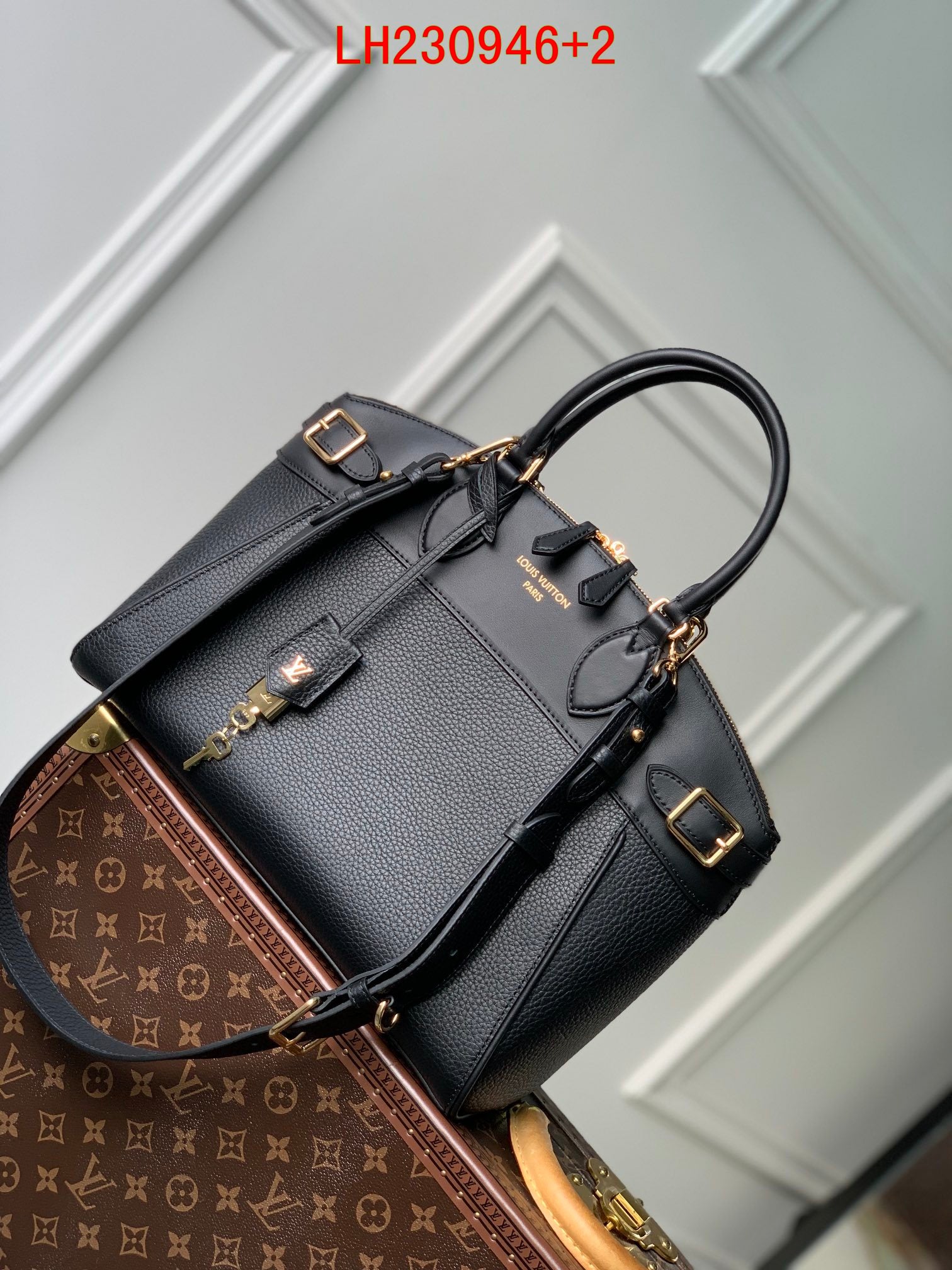 Louis Vuitton Lock It MM – Jenna Special Group