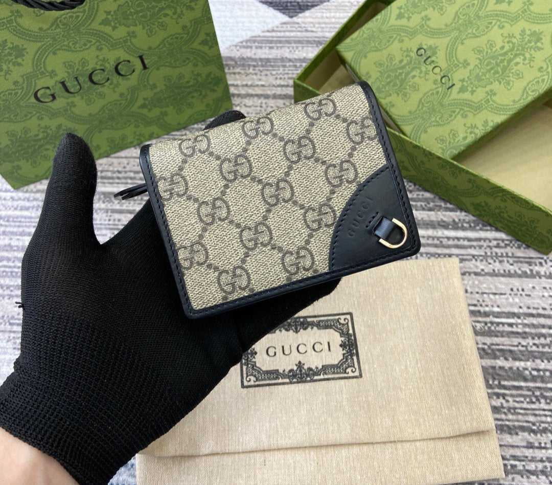 Gucci GG Emblem mini wallet