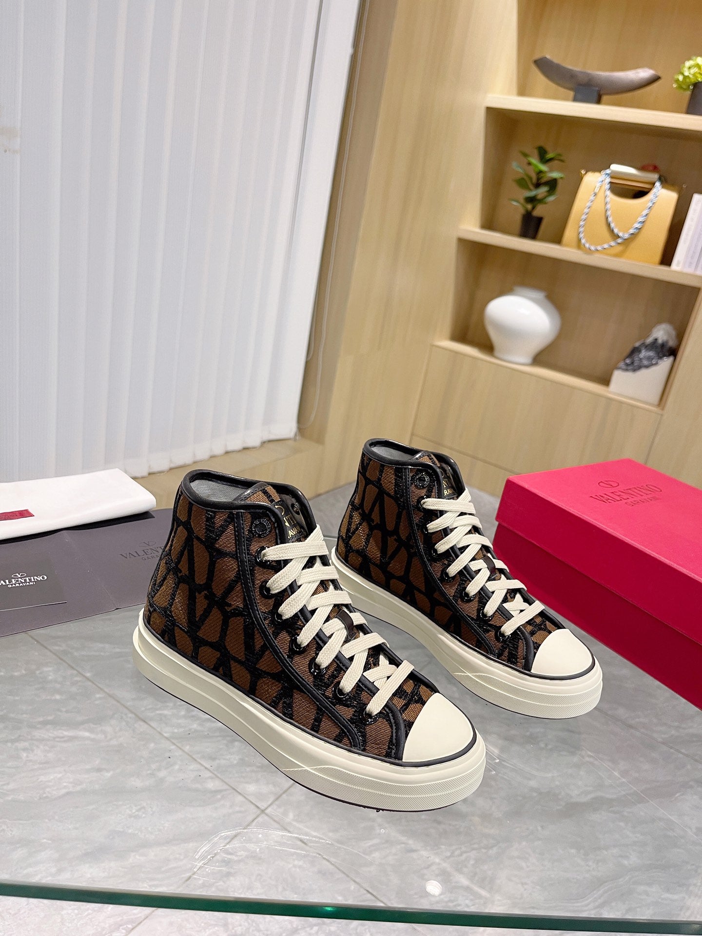 Valentino Sneakers