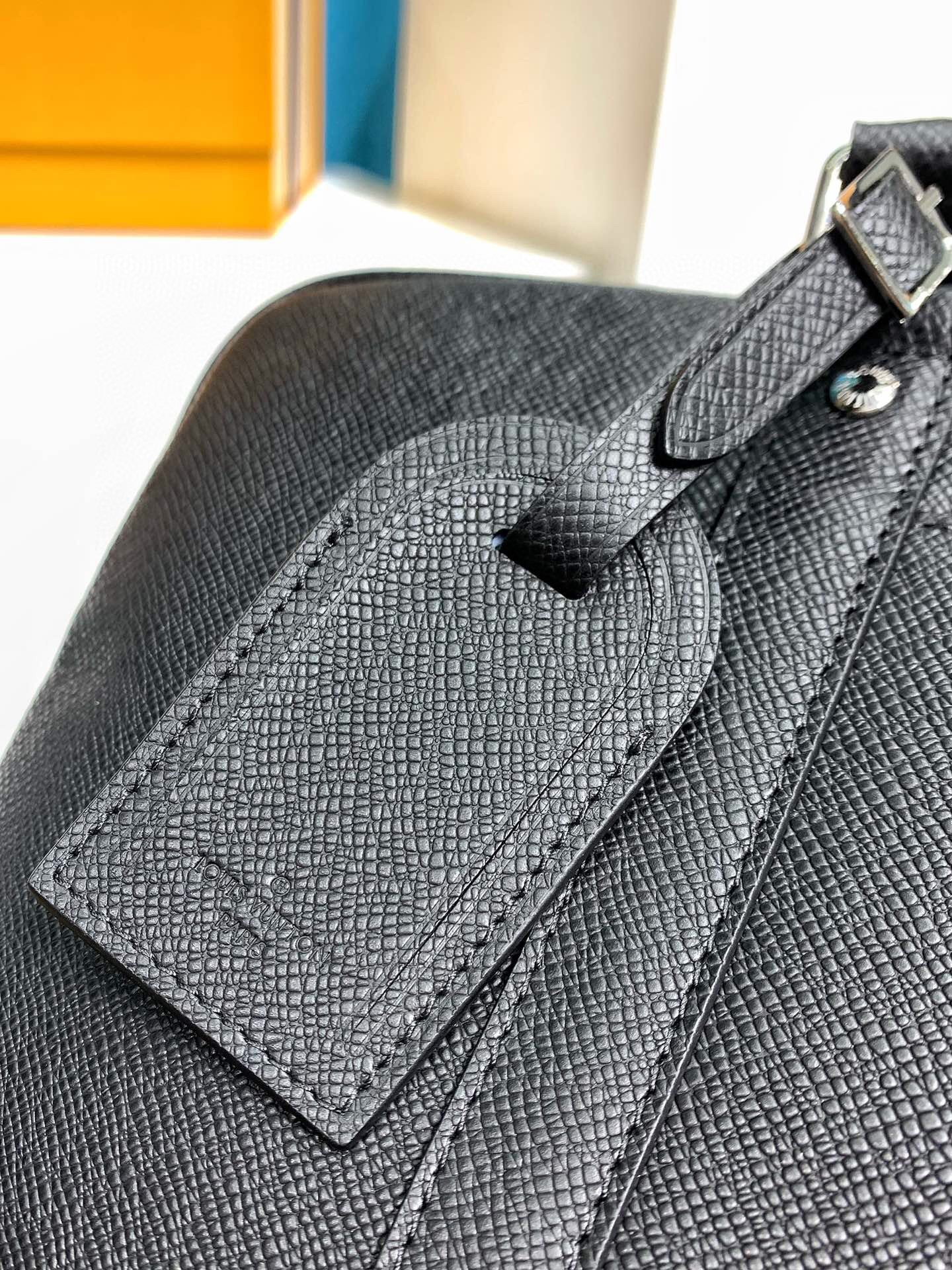 Louis Vuitton Porte-Documents Voyage PM