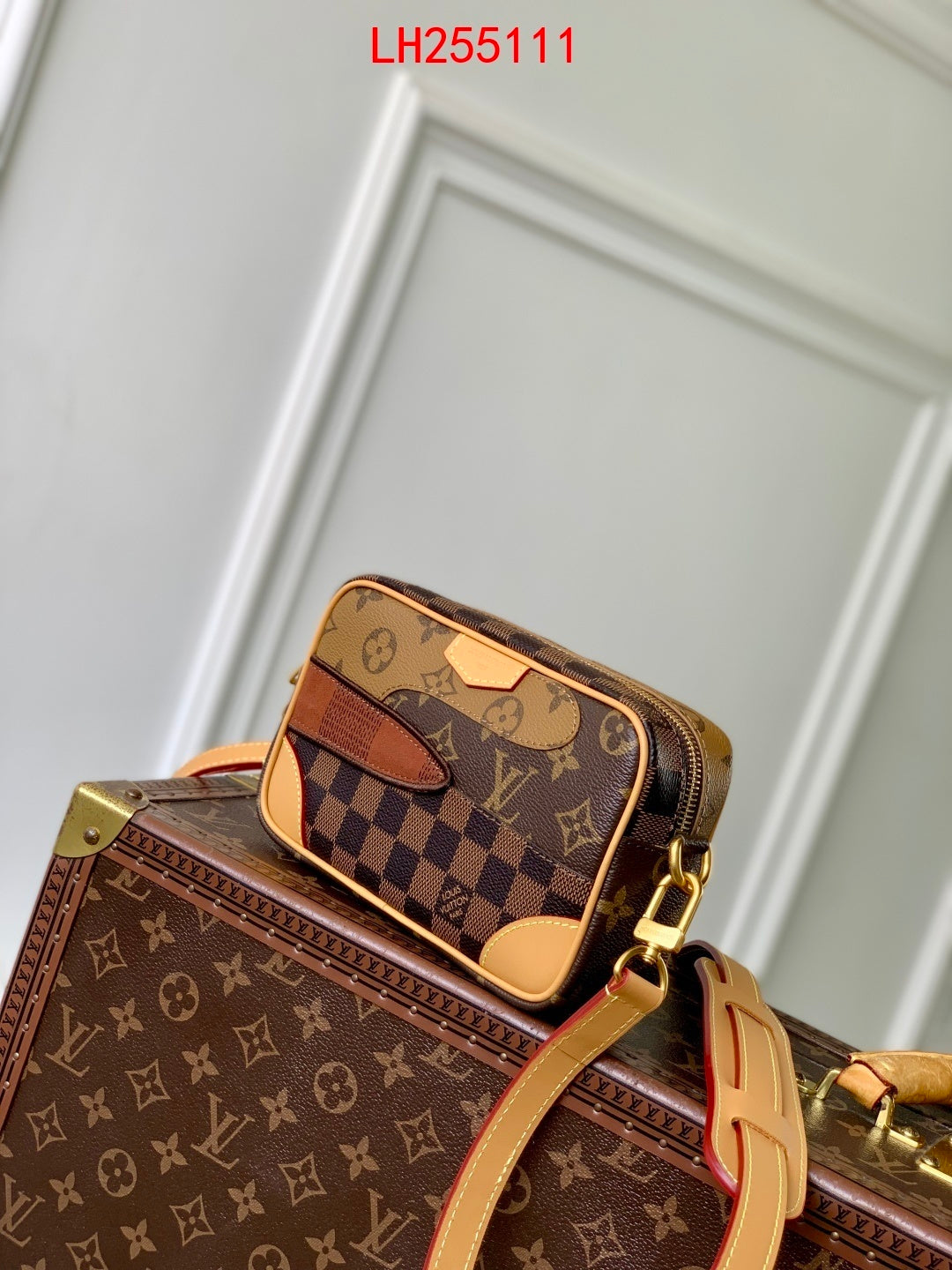 Louis Vuitton Trocadéro Wearable Wallet