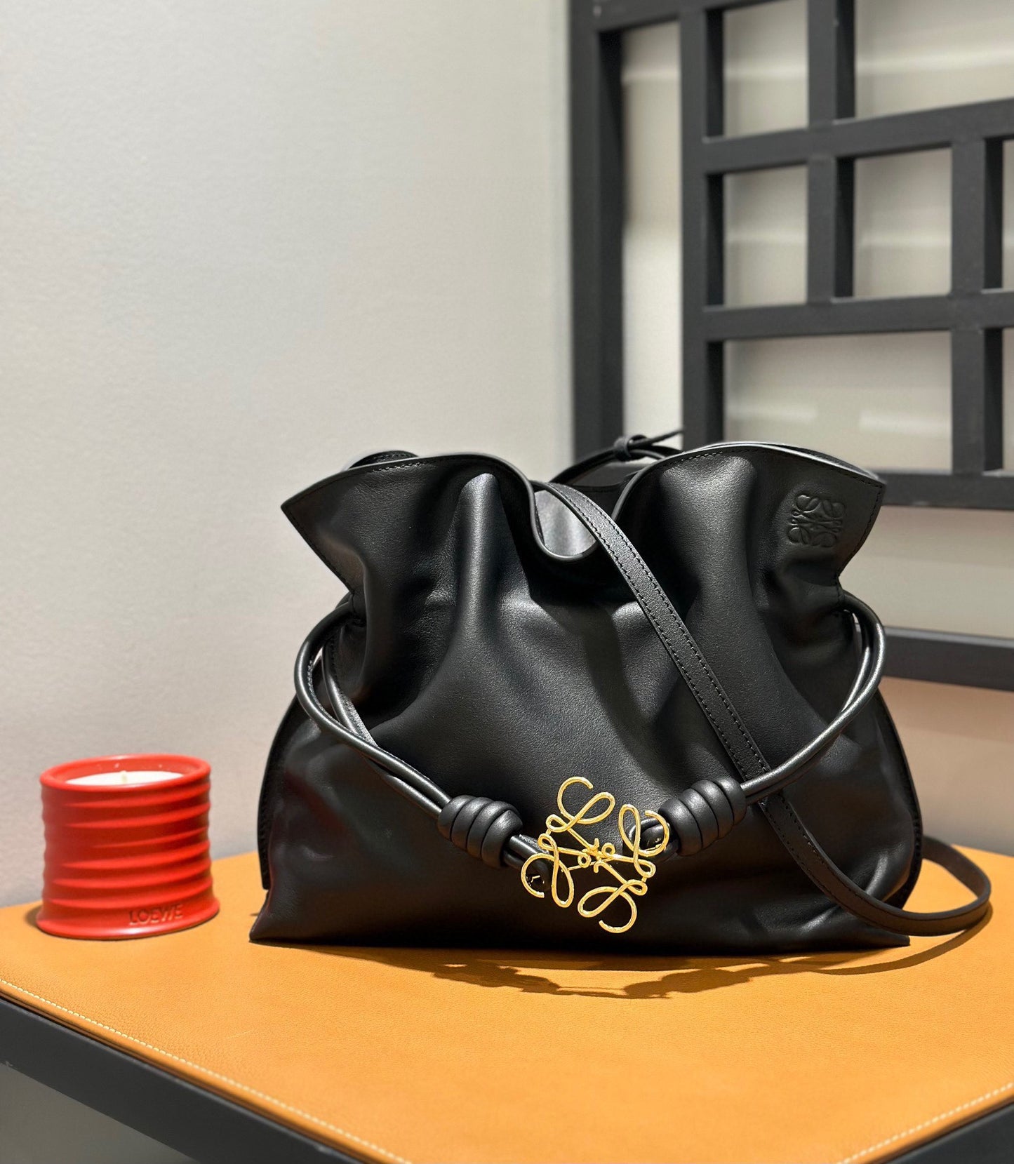 Loewe Flamenco