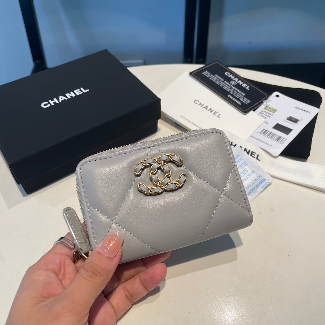 Chanel Zippy Coin purse