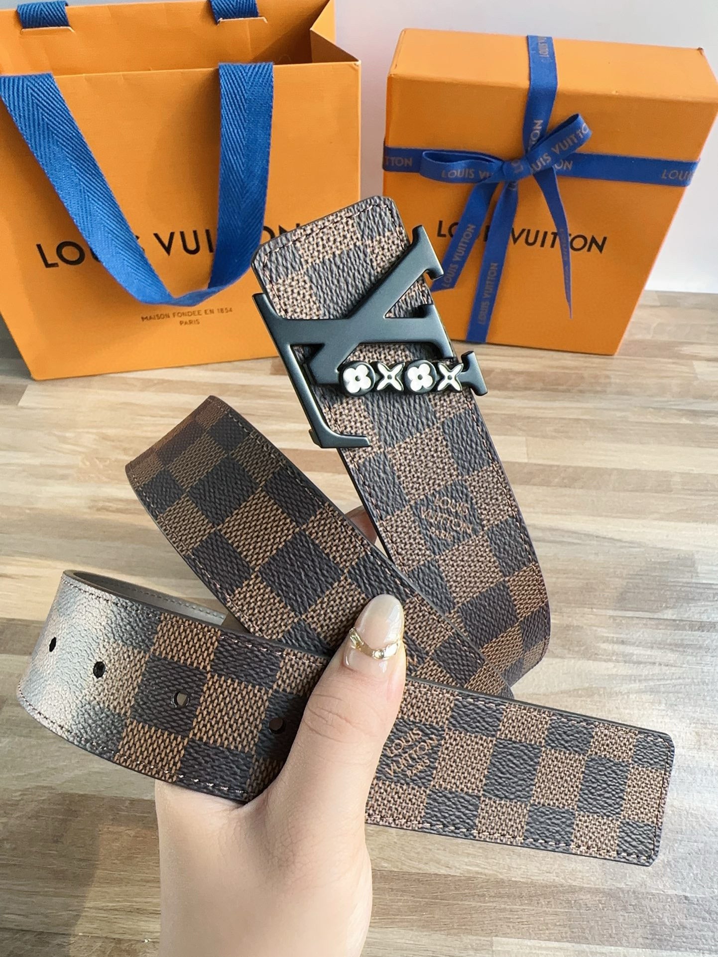 Louis Vuitton Party 40mm Reversible BeltS