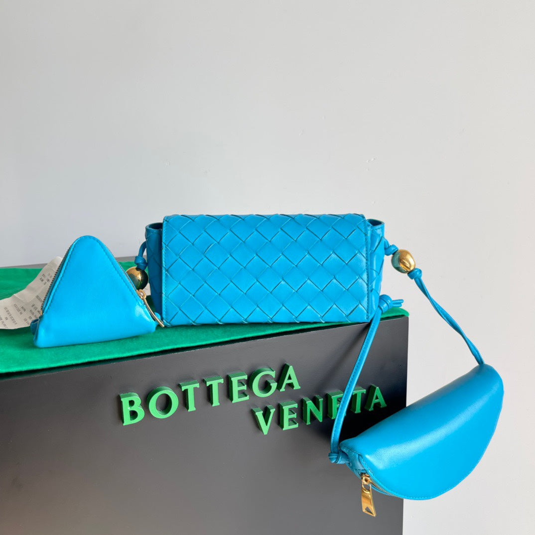 Bottega Veneta Pouch On strap