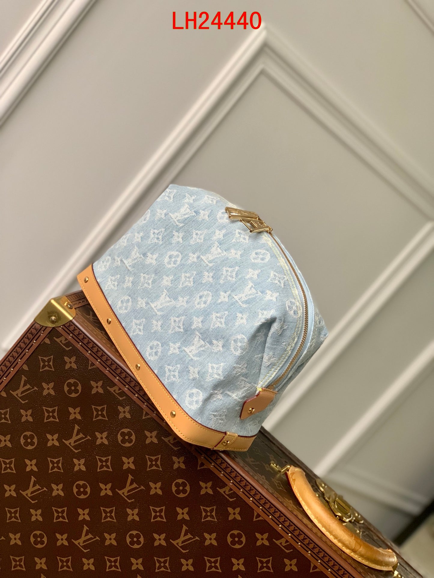 Louis Vuitton Pochette Cosmétique Monogram Denim