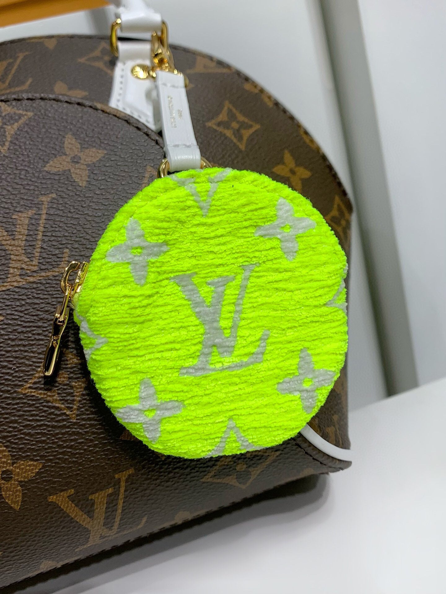Louis Vuitton Ellipse BB