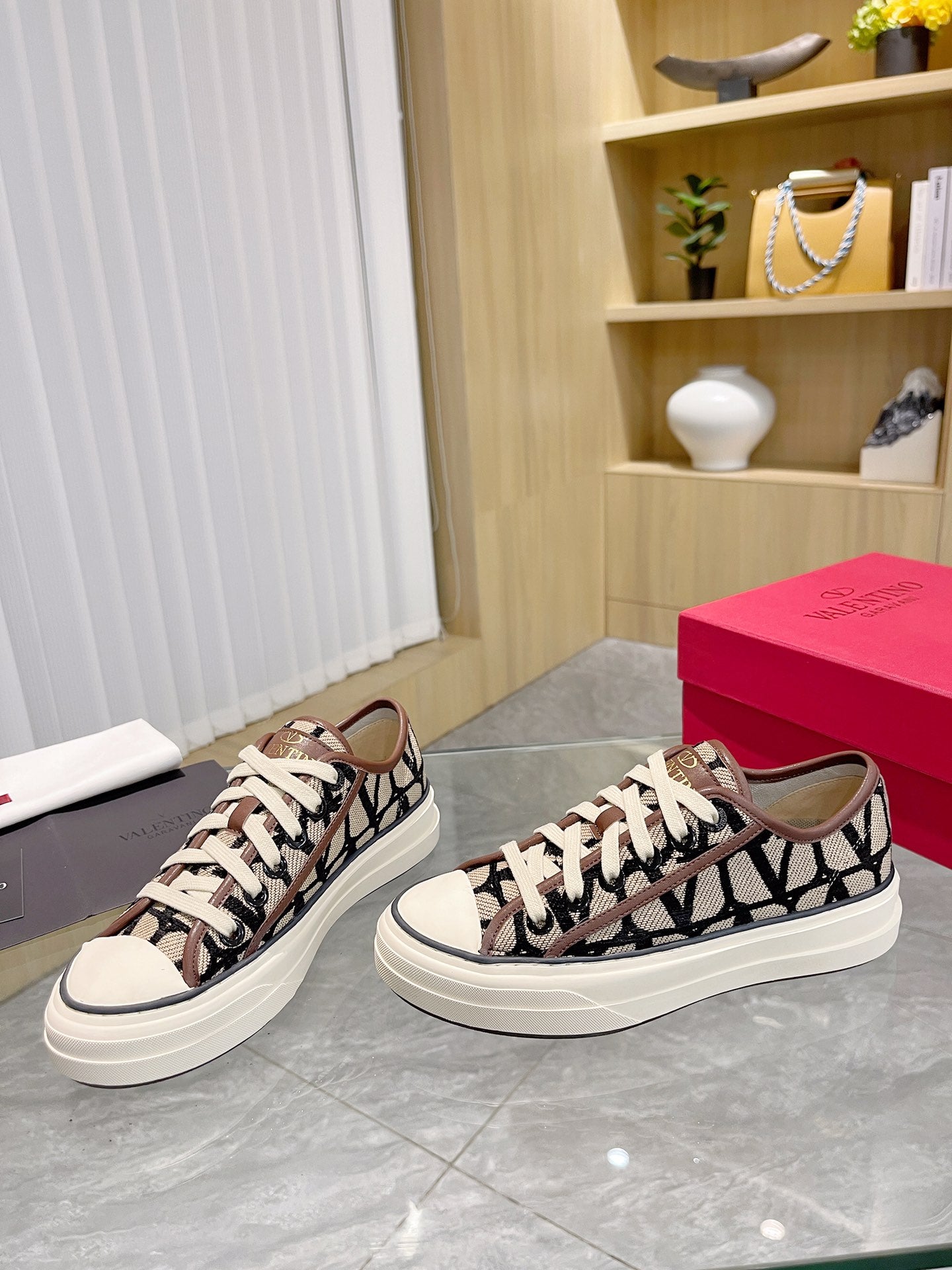 Valentino Sneakers
