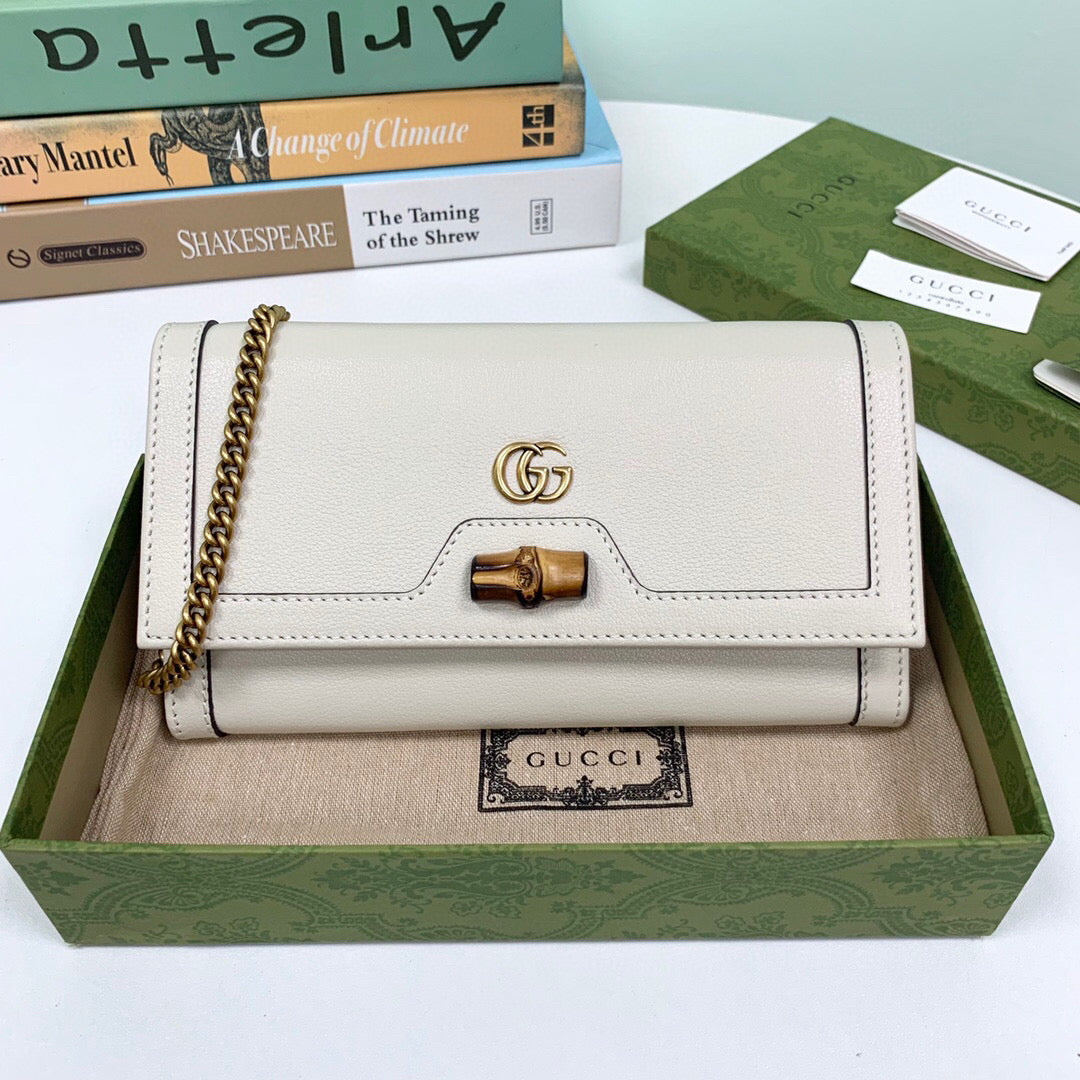 Gucci Diana Chain Wallet