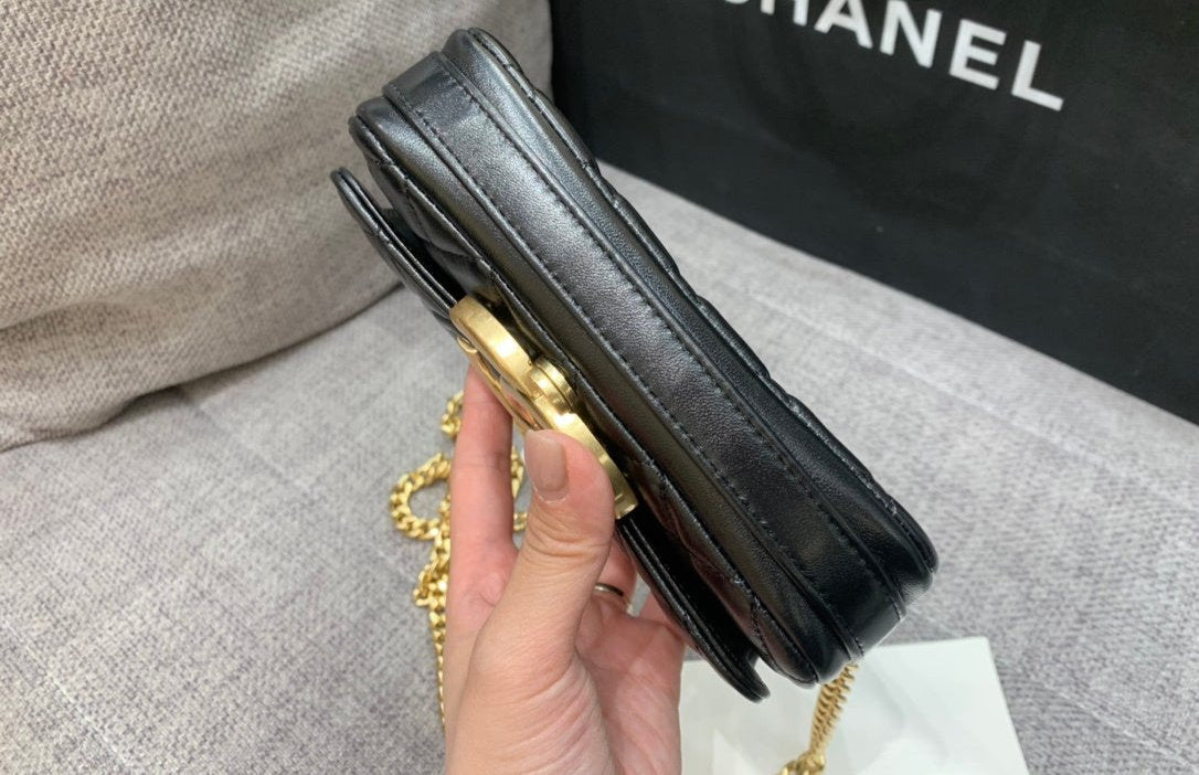 Chanel Mini Flap bag with chain