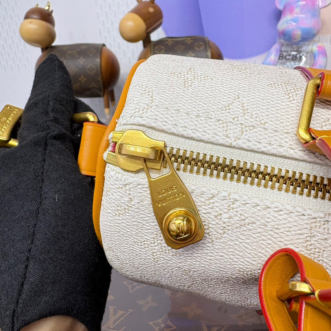 Louis Vuitton G71 Keepall Bandoulière 25