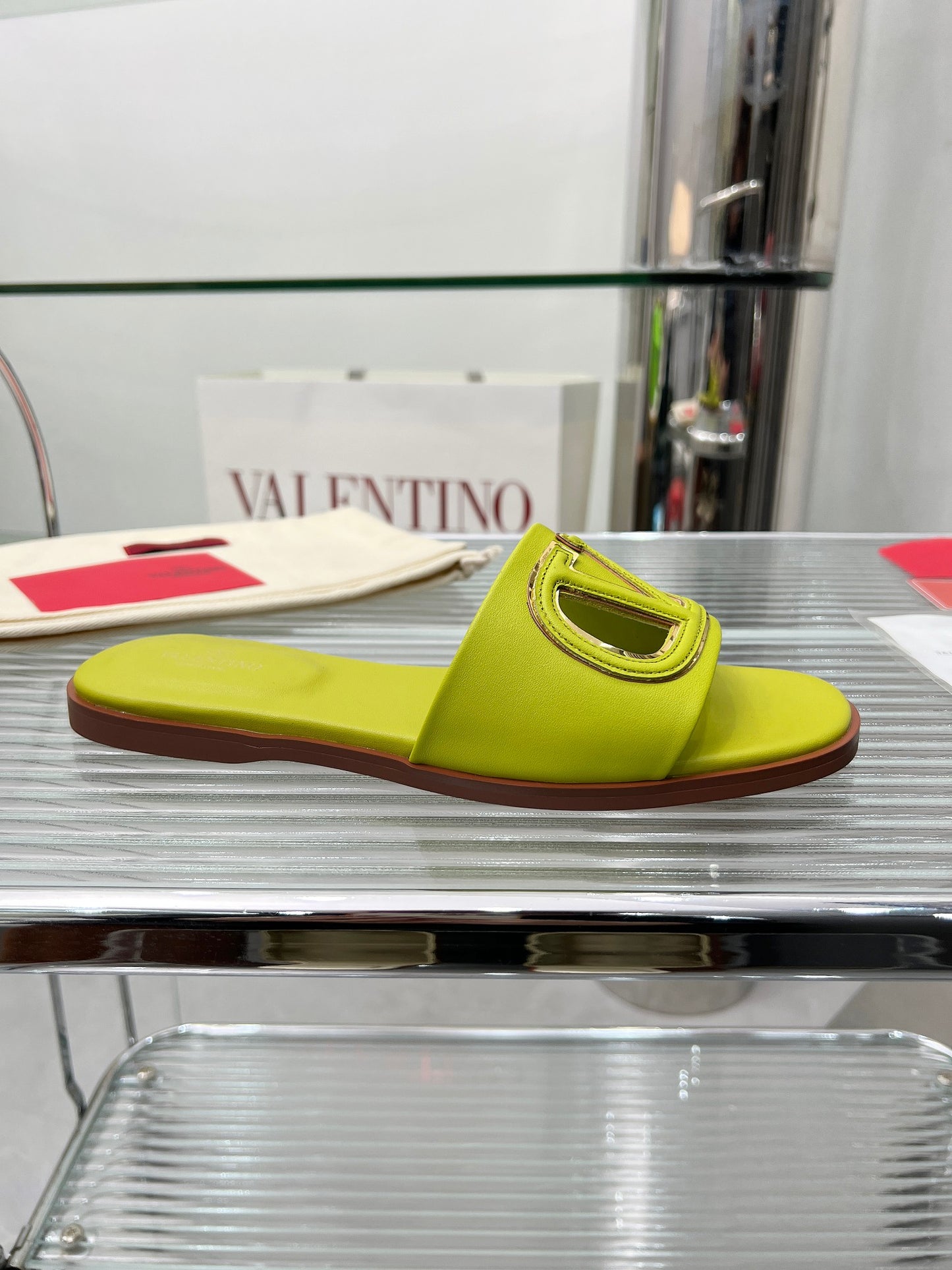 Valentino Slides
