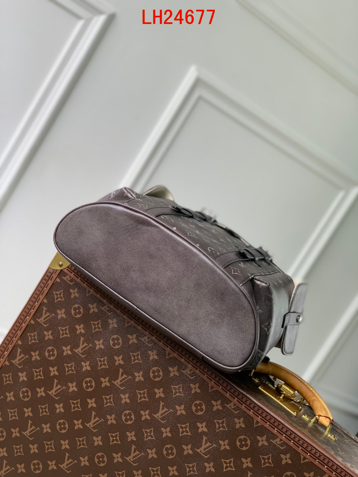Louis Vuitton Christopher Fall Winter collection