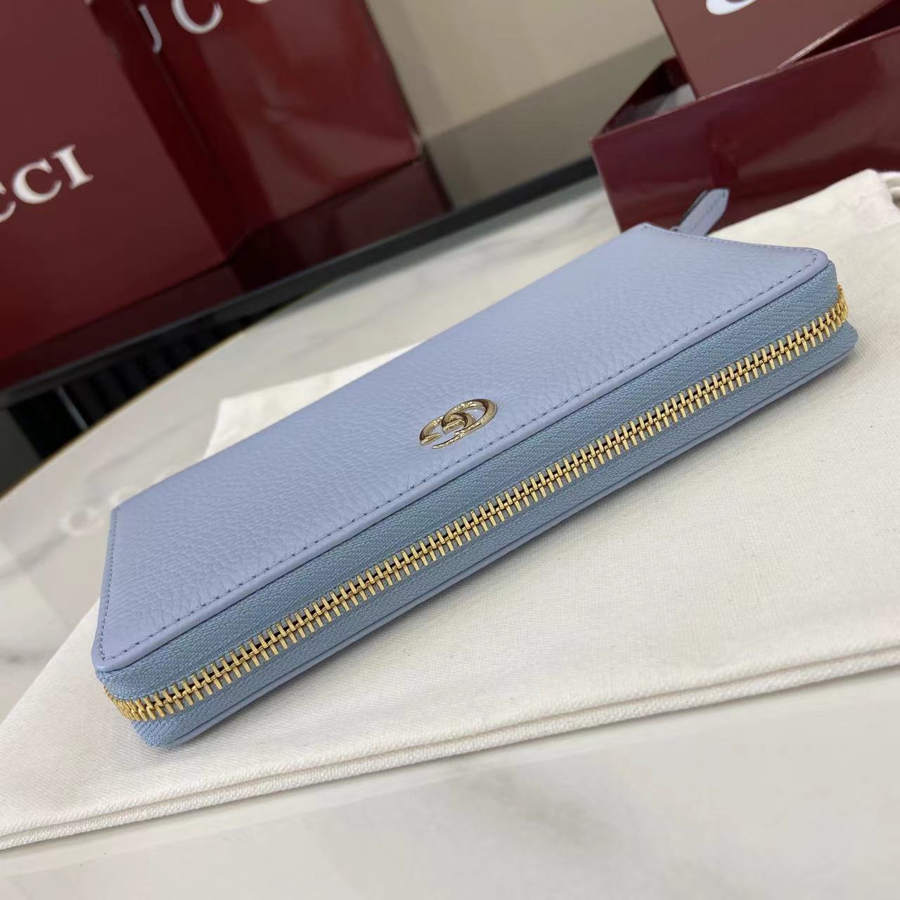 Gucci Bi-color GG Marmont zip around wallet