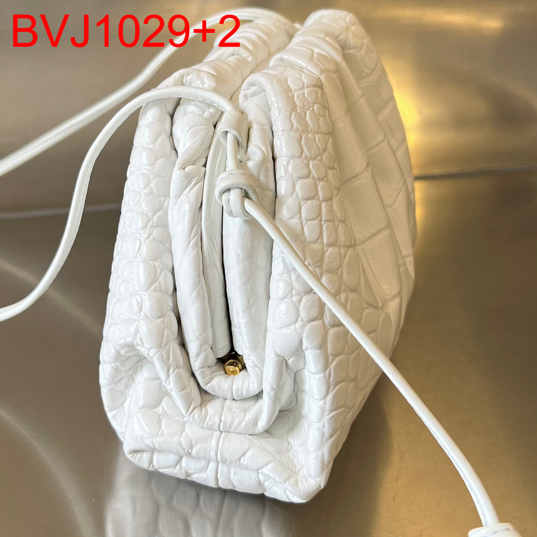 Bottega Veneta Pouch Crocodile leather