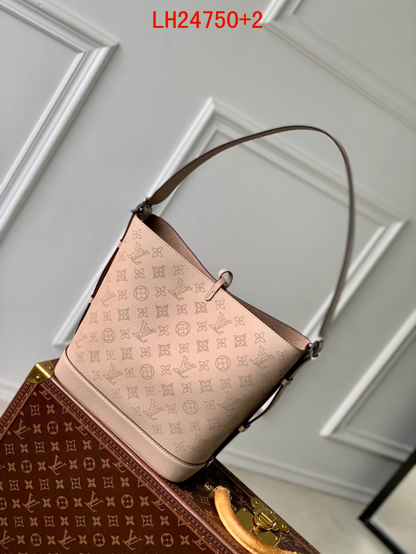Louis Vuitton Flore Mahina calfskin leather