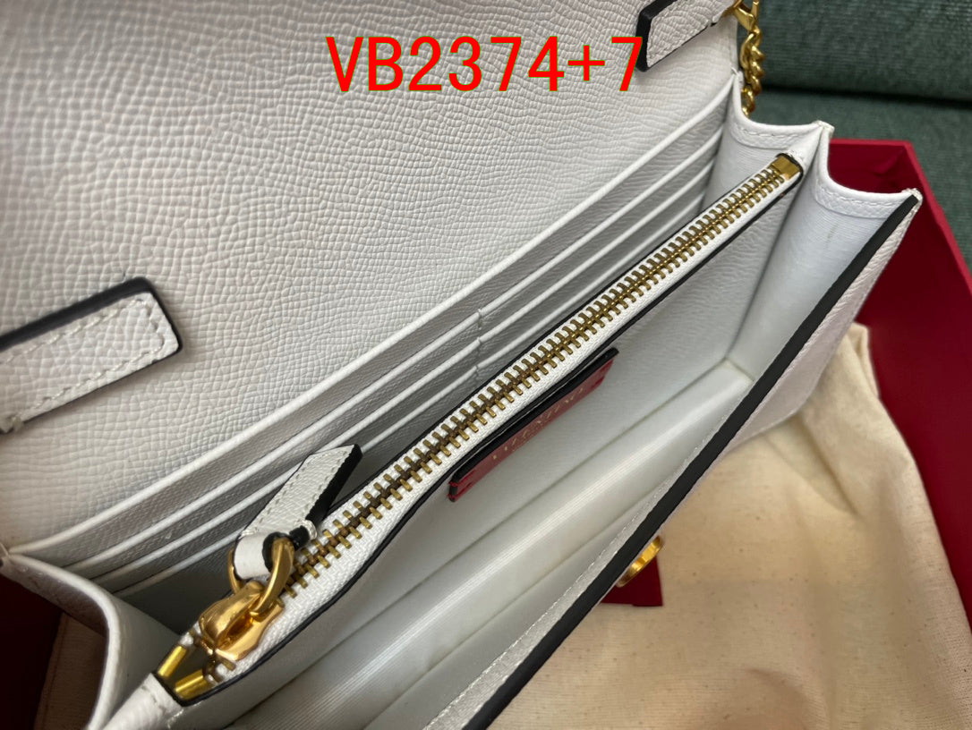 Valentino VLogoSignature